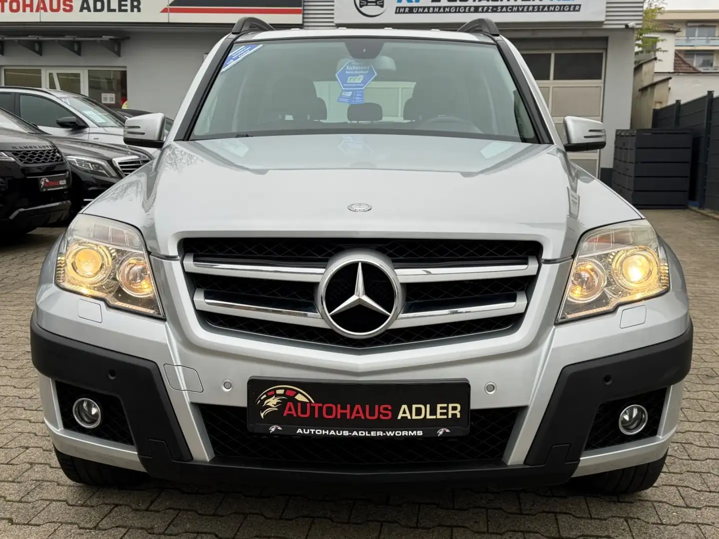Mercedes-Benz GLK 280 4Matic V6*AUTOM*NAV*AHK*PDC*SH*TEMPO*LED Silber - 2