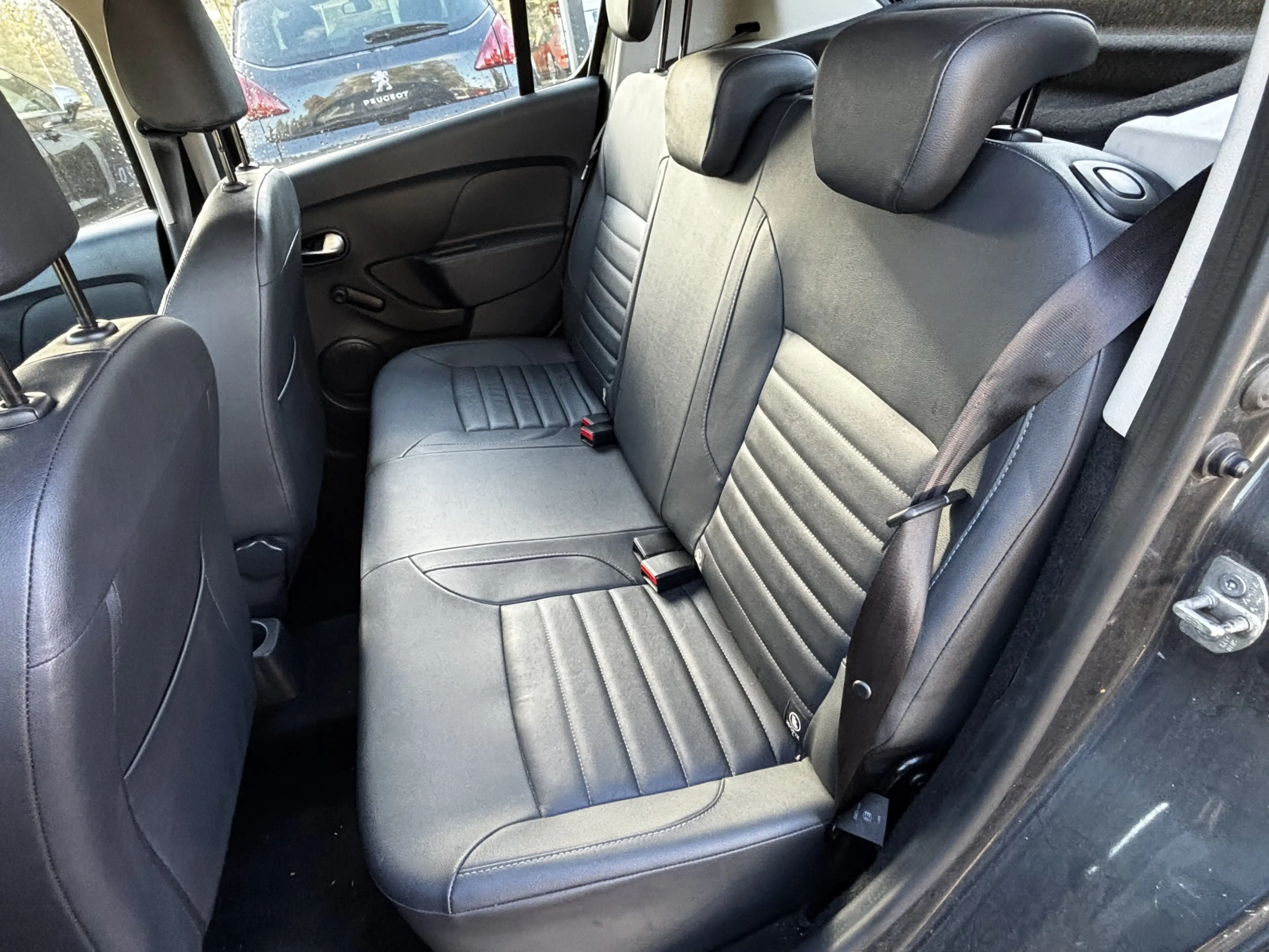 Dacia Sandero 0.9 TCe Laureate / Lmv / Trekhaak / Cruise / Navi — photo 11