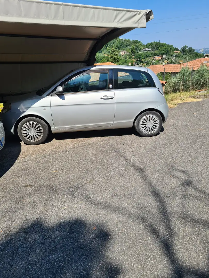 Lancia Ypsilon 1.4 8v Argento ecochic Gpl - 2