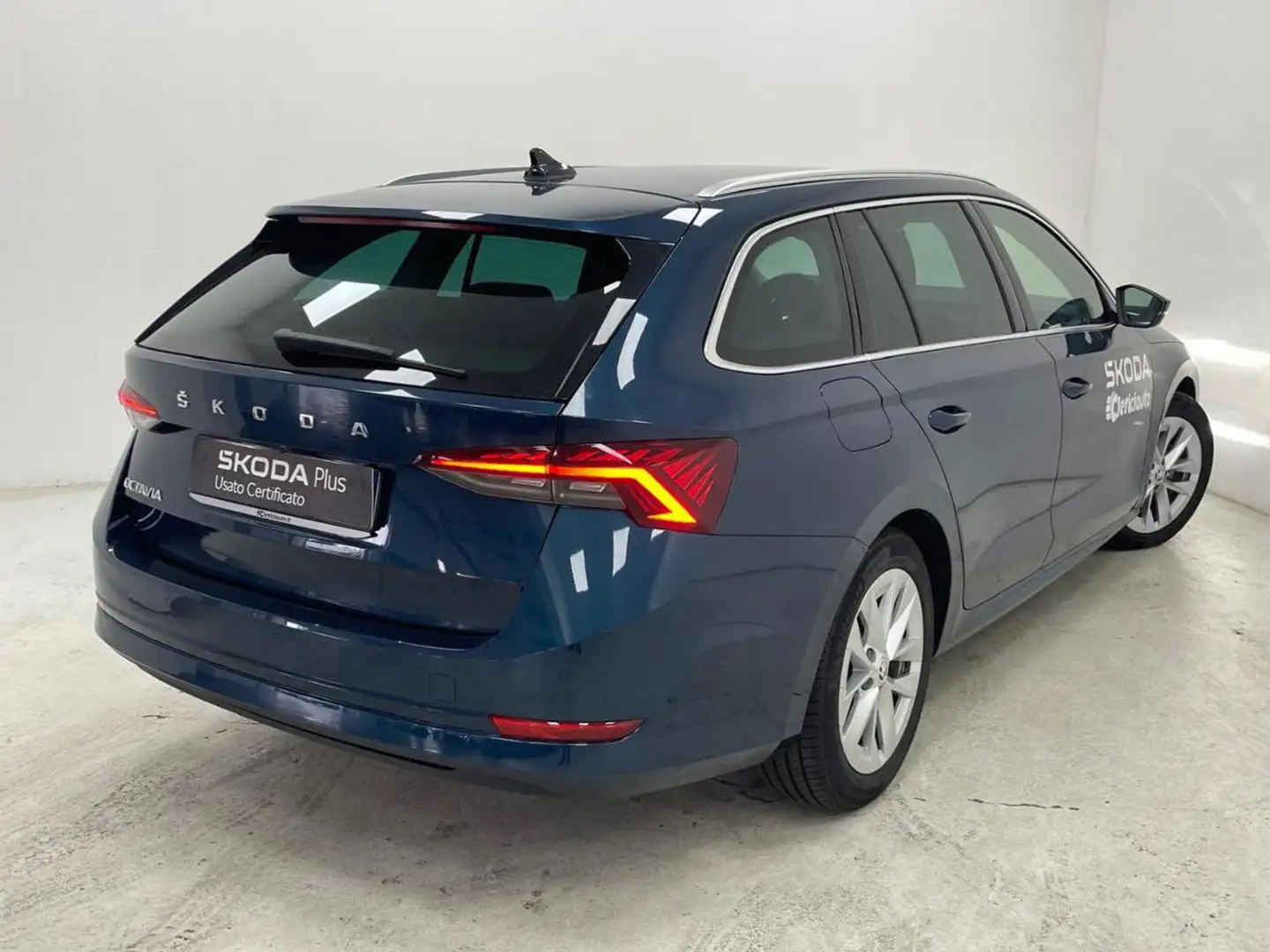 Skoda Octavia 2.0 TDI EVO SCR 150 CV DSG Wagon Style Blu/Azzurro - 2