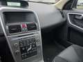 Volvo XC60 2.4D Momentum AWD Schwarz - thumbnail 10