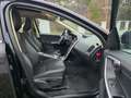 Volvo XC60 2.4D Momentum AWD Schwarz - thumbnail 11