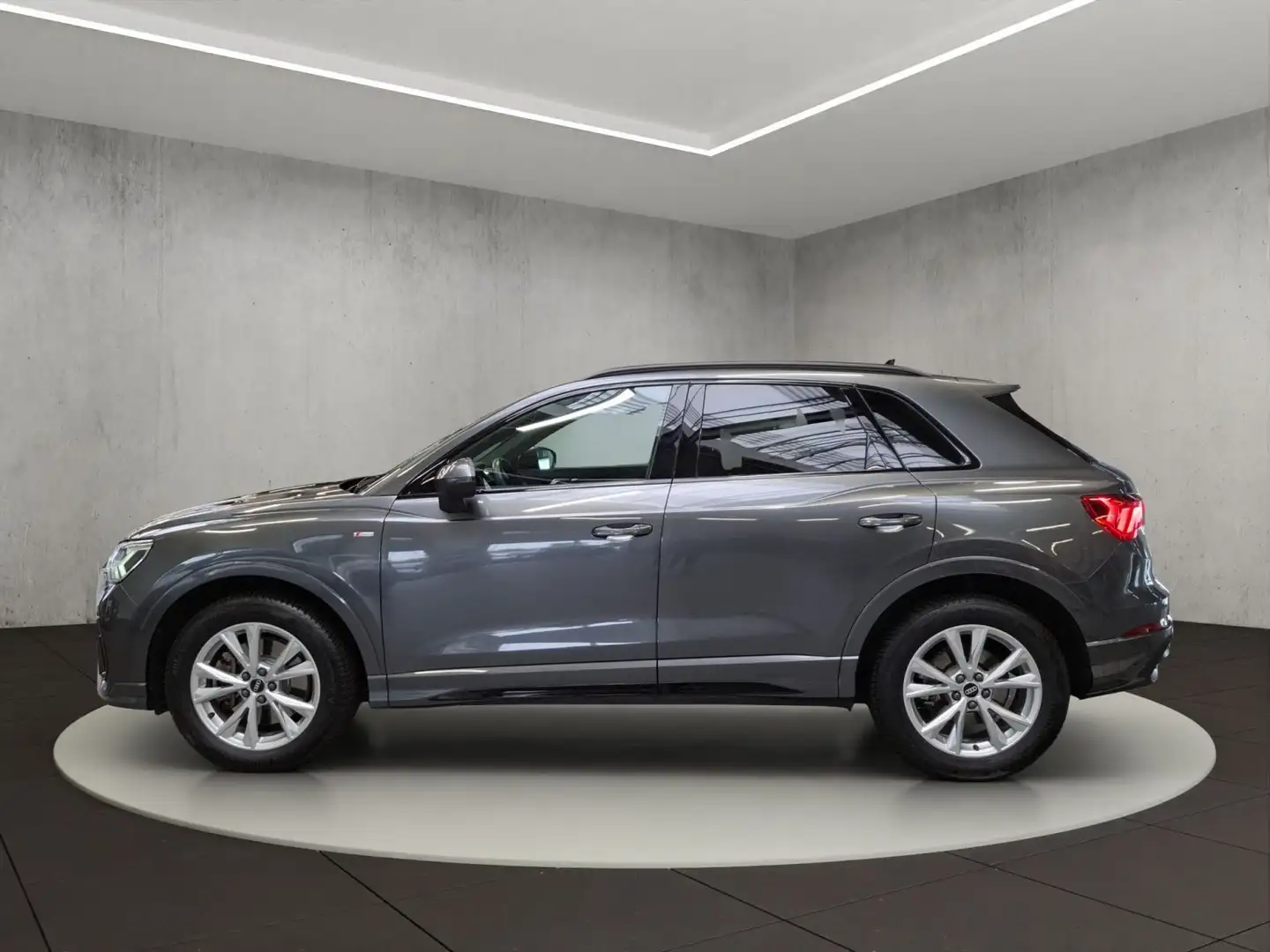 Audi Q3 S line 45 TFSI quattro 180(245) kW(PS) S tron Gris - 2