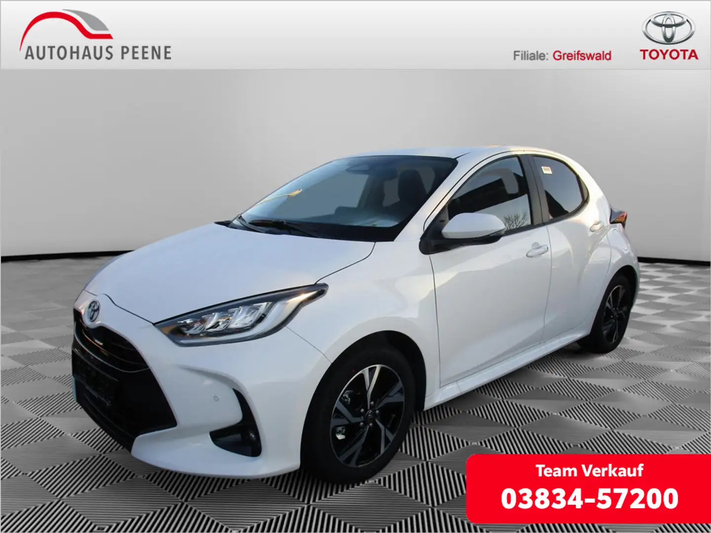 Toyota Yaris 1.5 Hybrid Team Deutschland SHZ ACC LED Blanc - 1