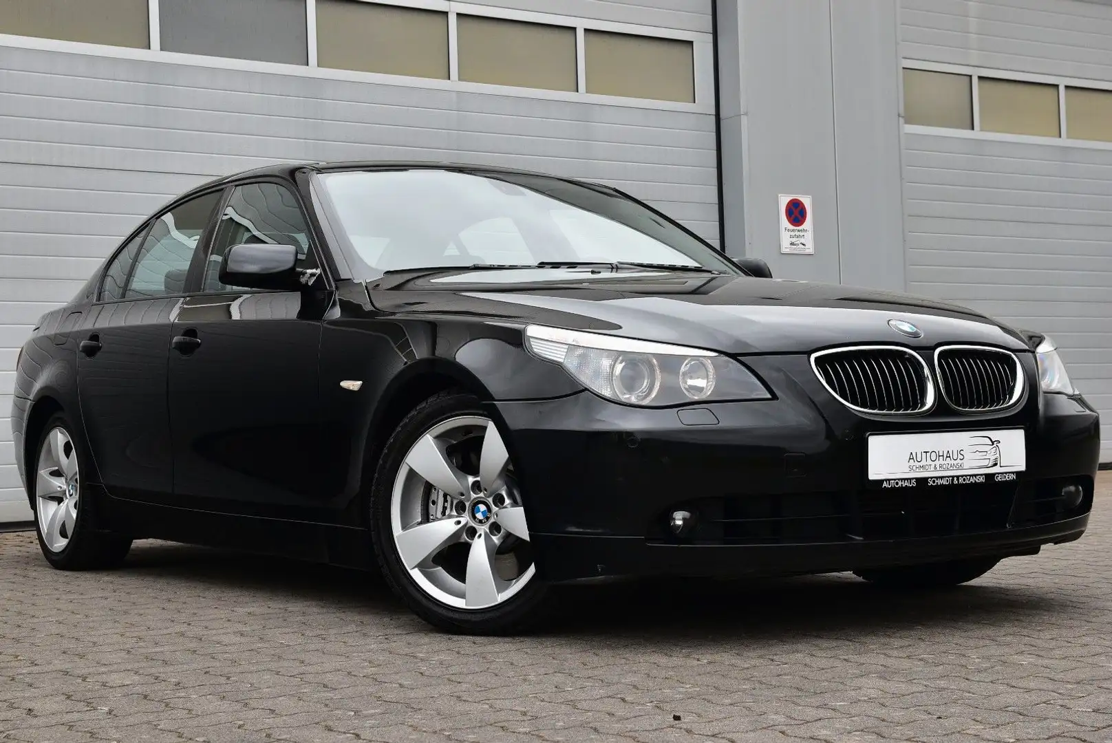 BMW 545 Baureihe 5 Lim. 545i Leder/SHZ/Standhz/HUneu Black - 1