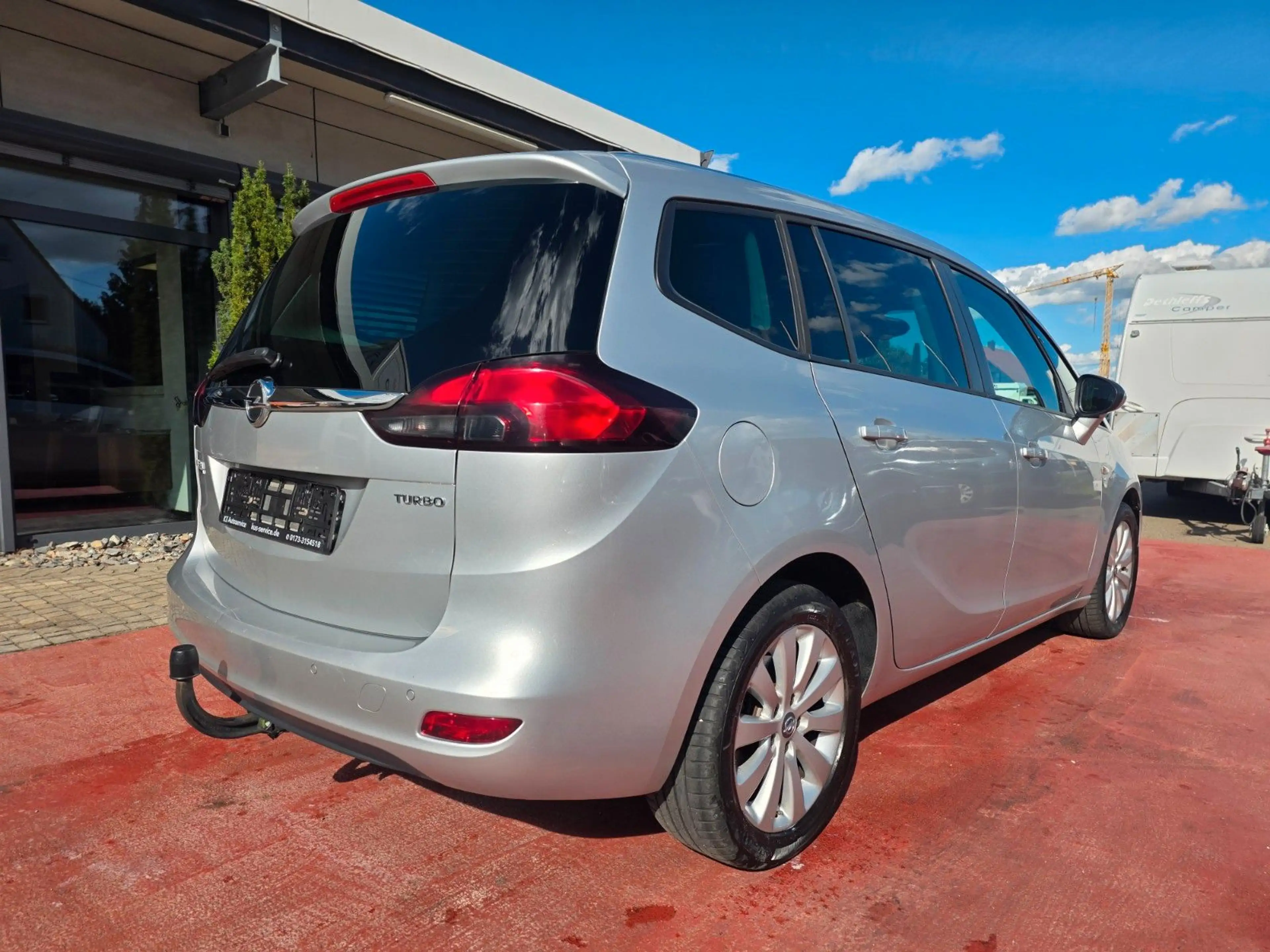 Opel Zafira C Tourer Drive — photo 5
