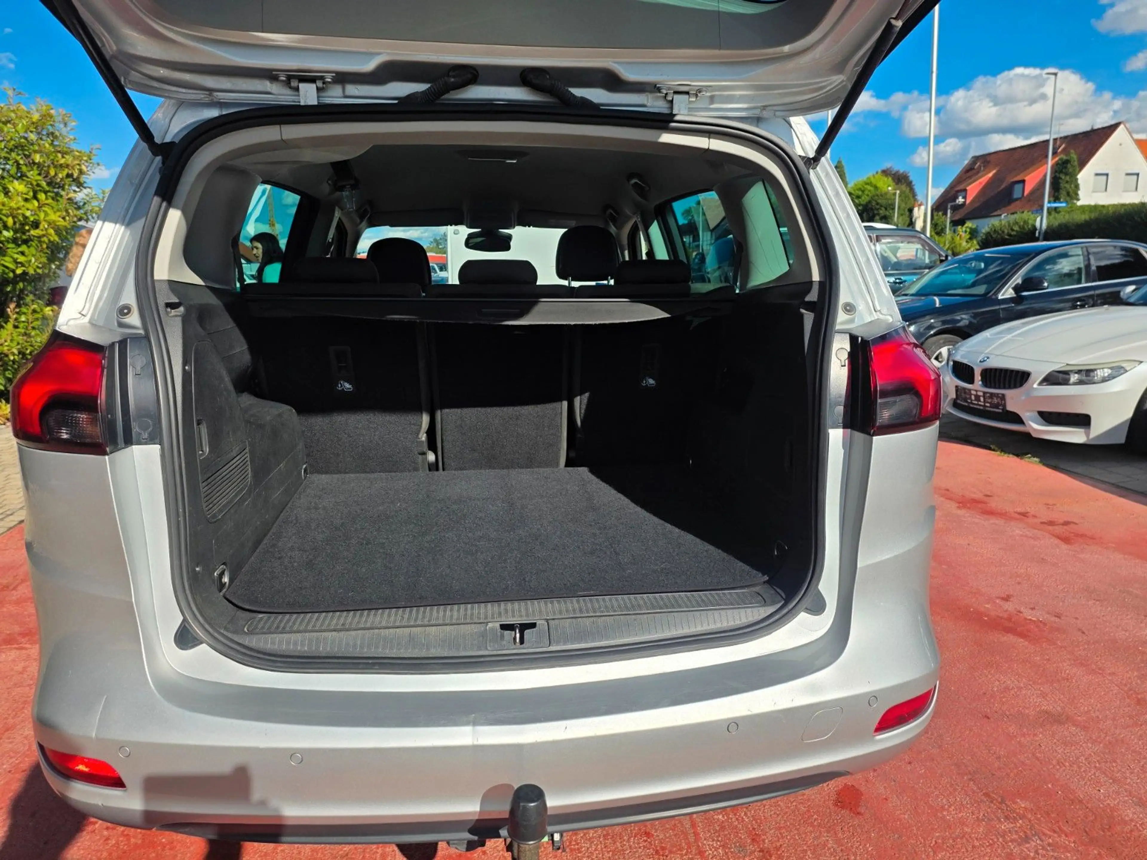 Opel Zafira C Tourer Drive — photo 14