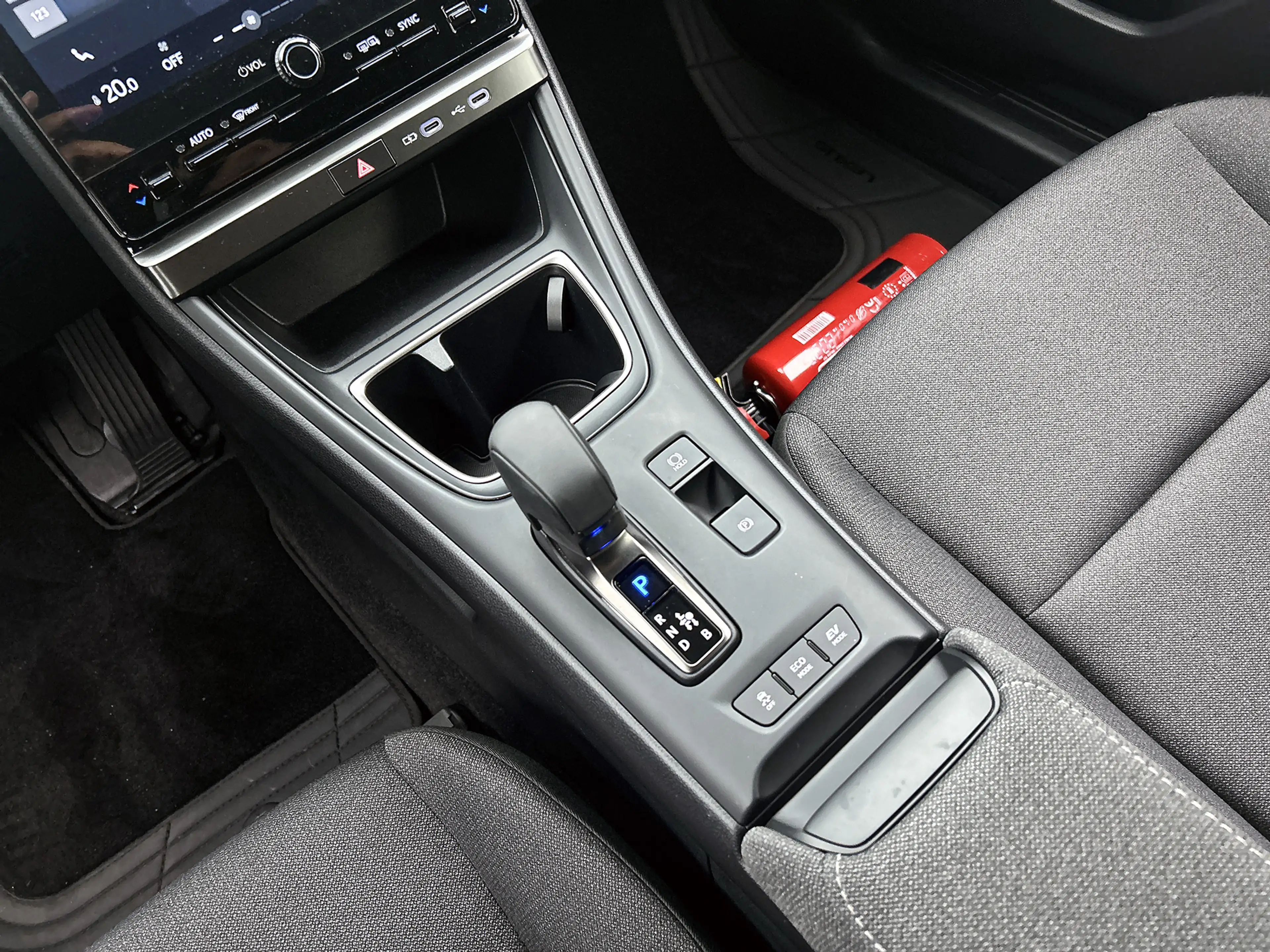 Lexus LBX 2WD | BTW Voertuig | Premium uitgevoerd | — photo 10