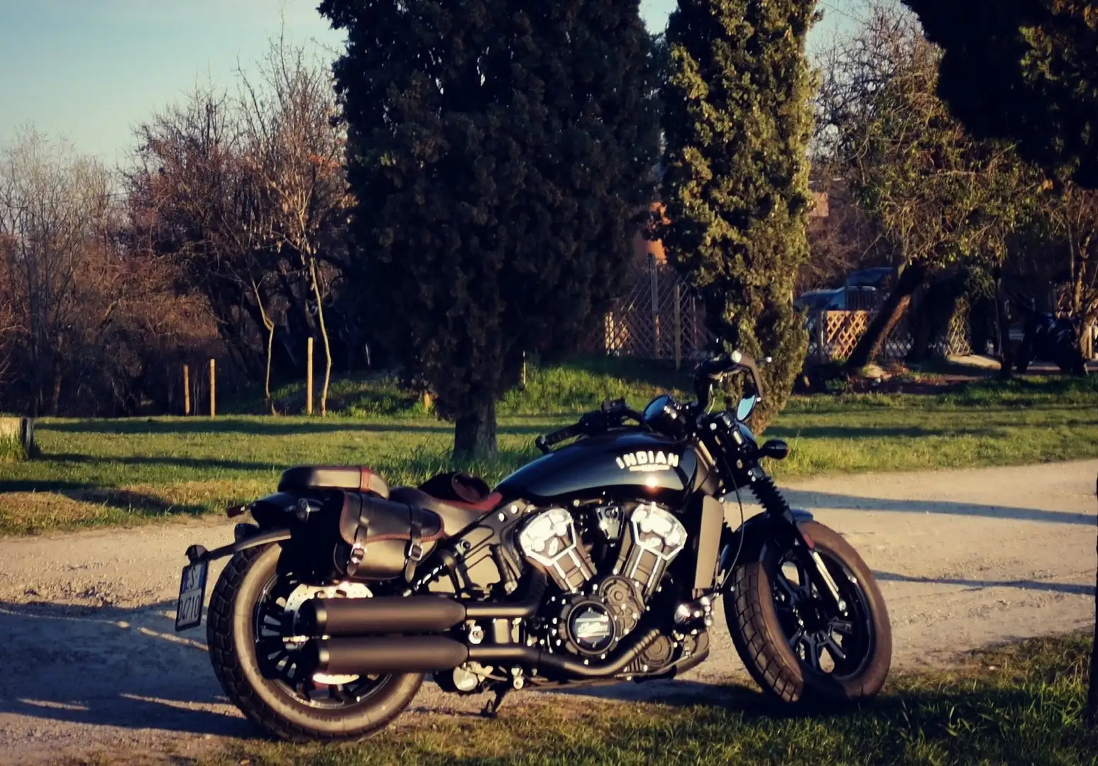 Indian Sport Scout Bobber Zwart - 1