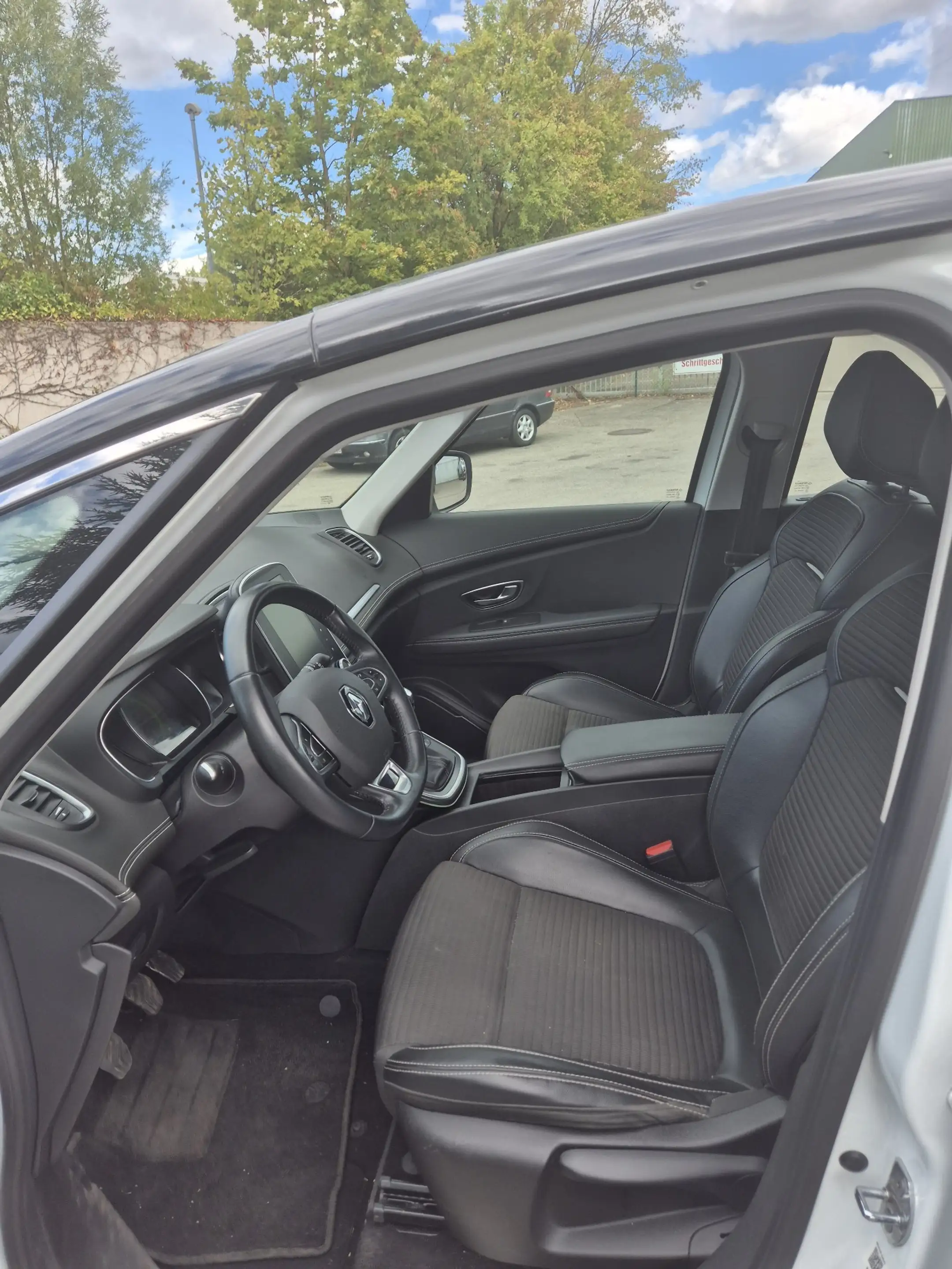 Renault Scenic Intens — photo 9