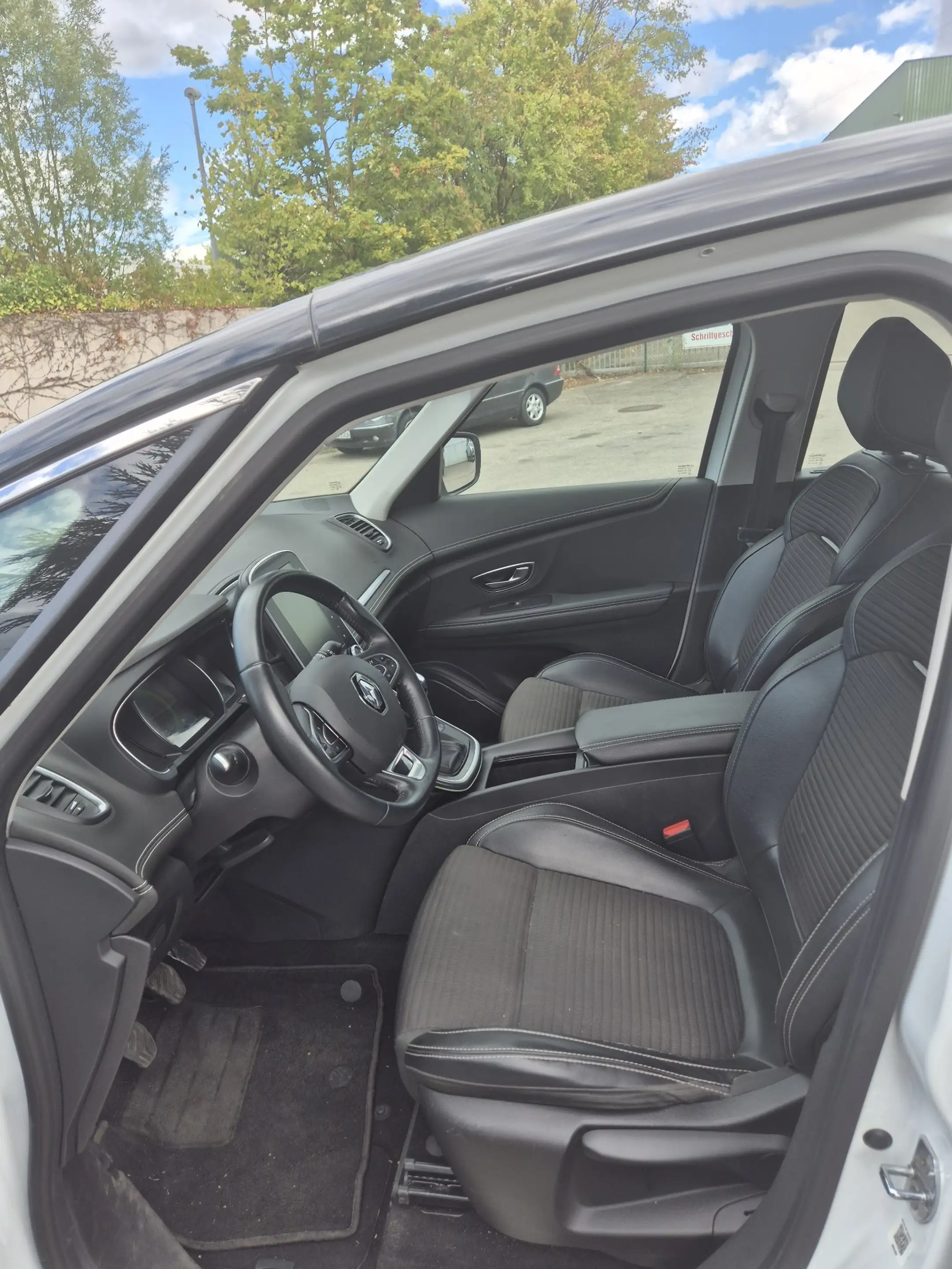 Renault Scenic Intens — photo 5