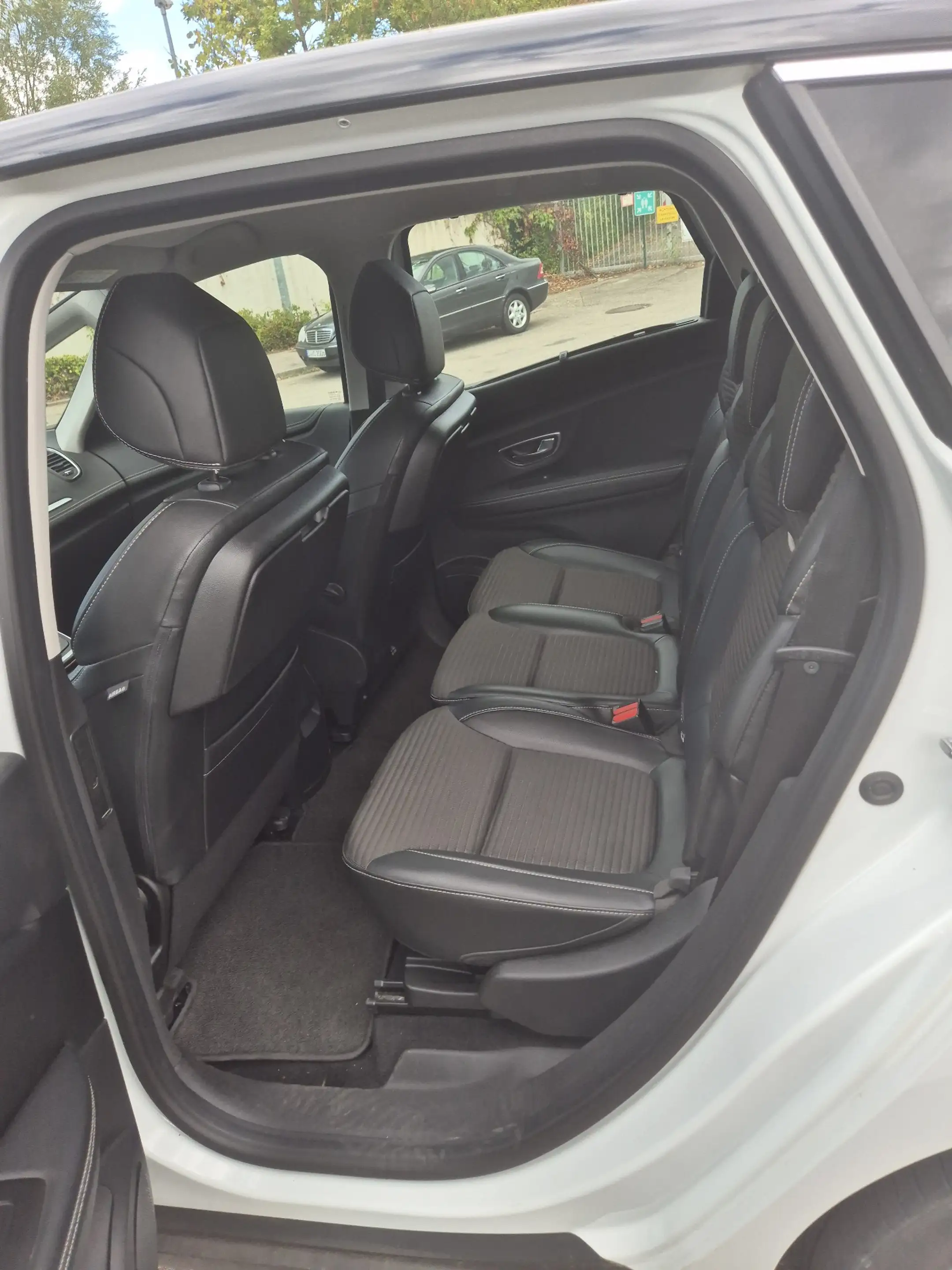 Renault Scenic Intens — photo 8