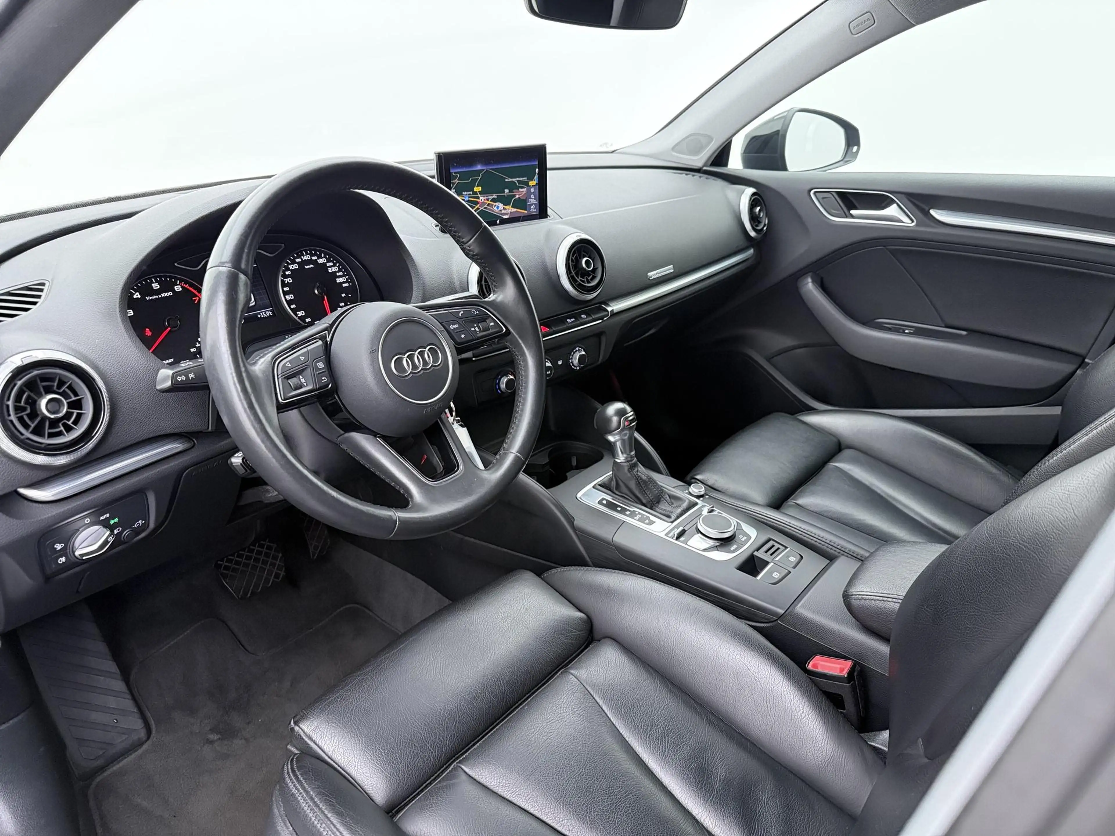 Audi A3 Limousine 30 TFSI Sport Lease Edition | Stoelverwa — photo 3