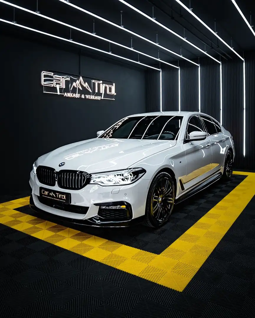 BMW 520 520 d xDrive M Sport Weiß - 1