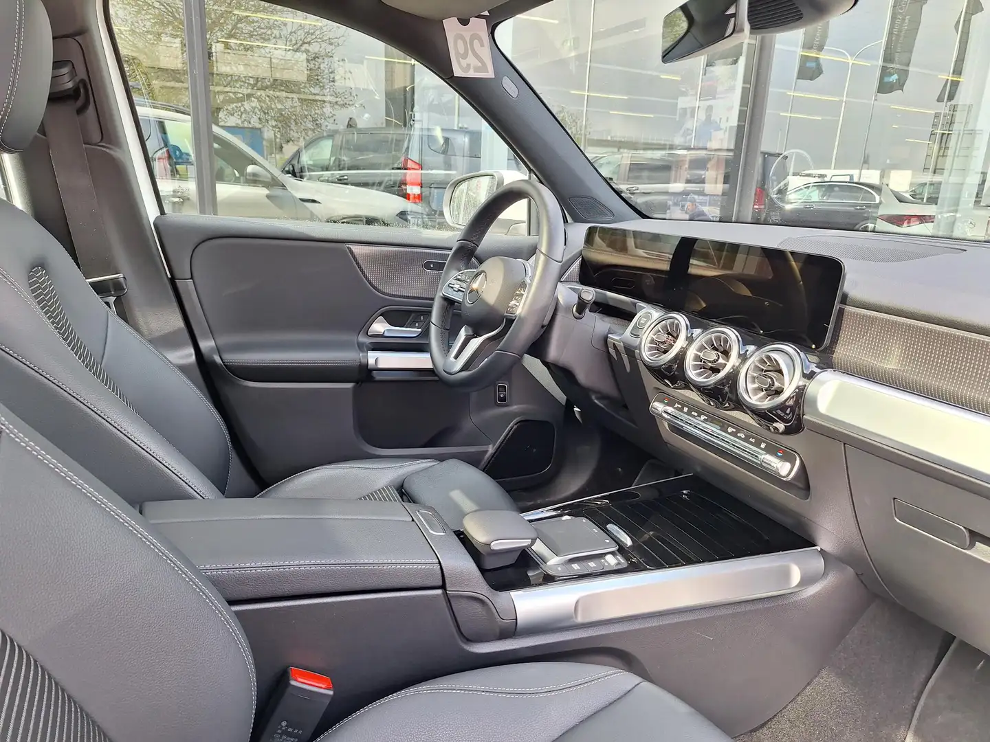 Mercedes-Benz EQB 250 Business Line *7pl.*pano dak* *5 JAAR GARANTIE* - 2