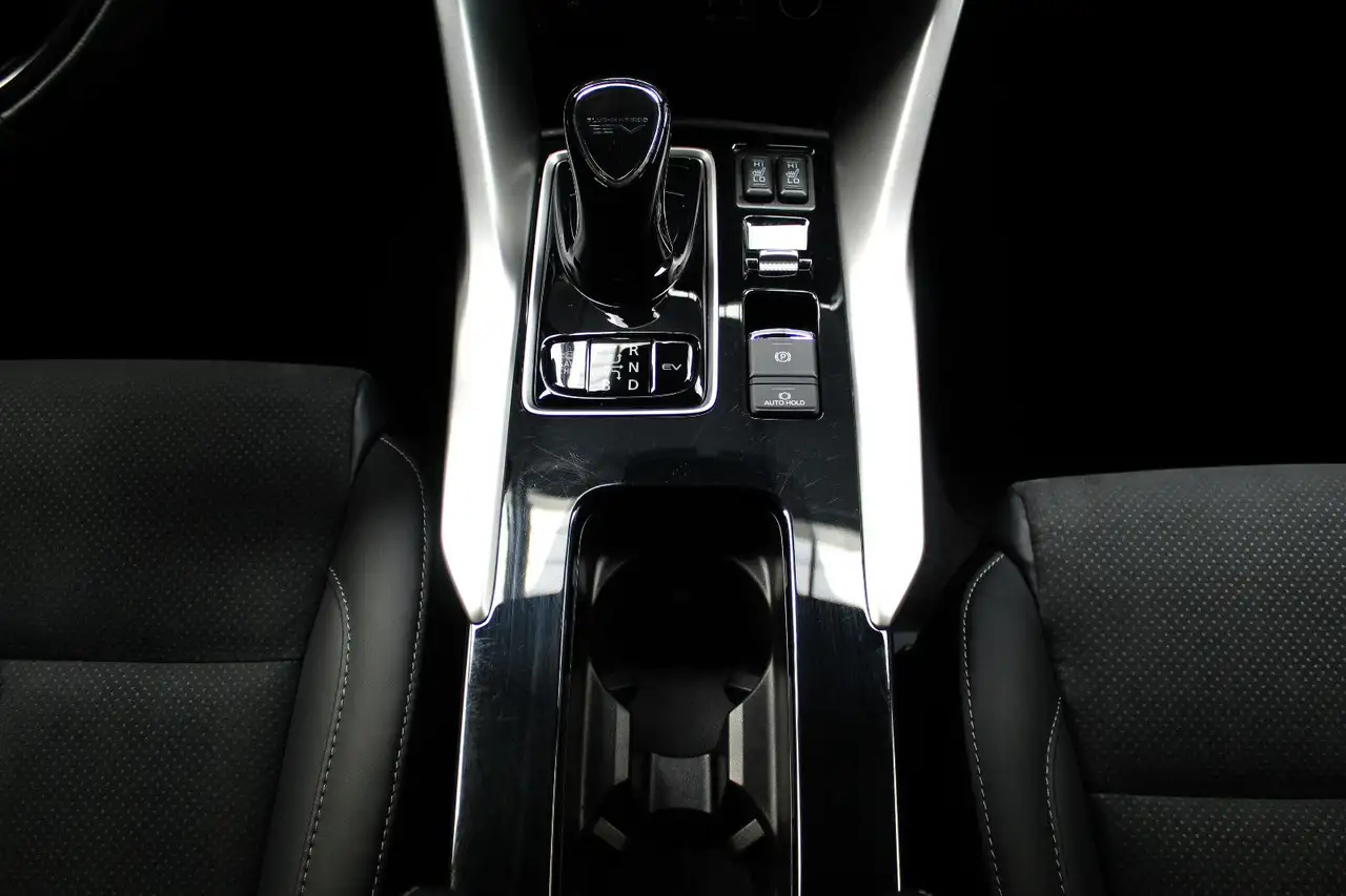 Mitsubishi Eclipse Cross Plug-in Hybrid Select 4WD, миниатюра 12