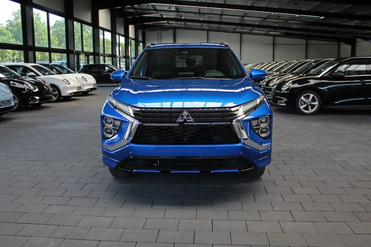 Mitsubishi Eclipse Cross Plug-in Hybrid Select 4WD, миниатюра 2