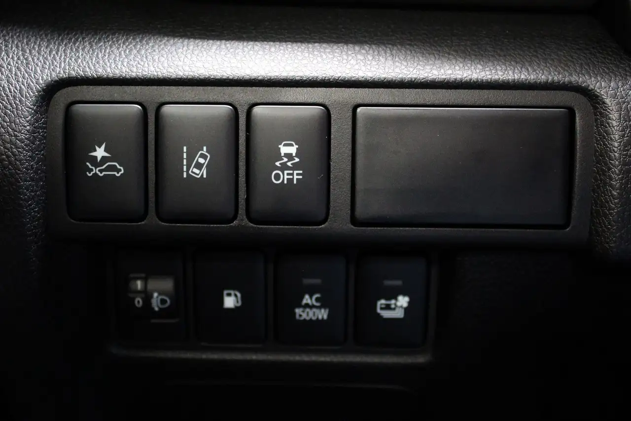 Mitsubishi Eclipse Cross Plug-in Hybrid Select 4WD, миниатюра 23
