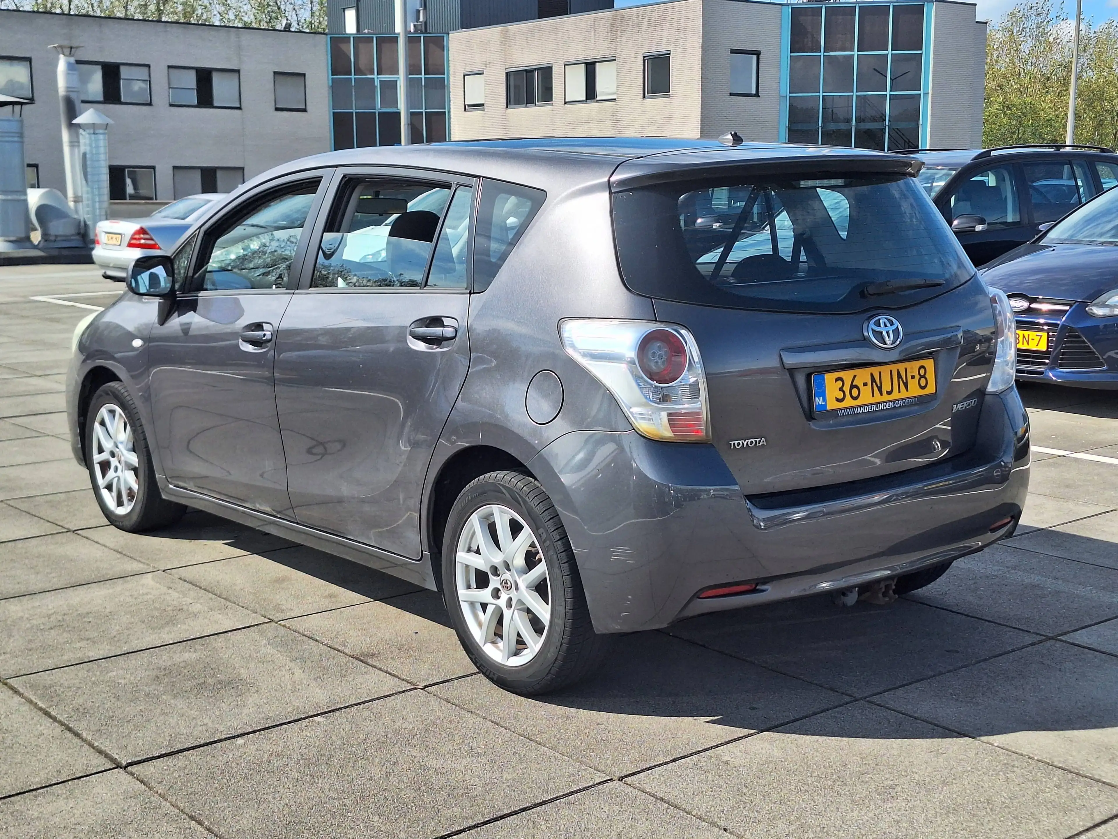Toyota Verso €5850,-1.6 VVT-i Business Navi+Cruise+Trekhaak+Aircondition — photo 3