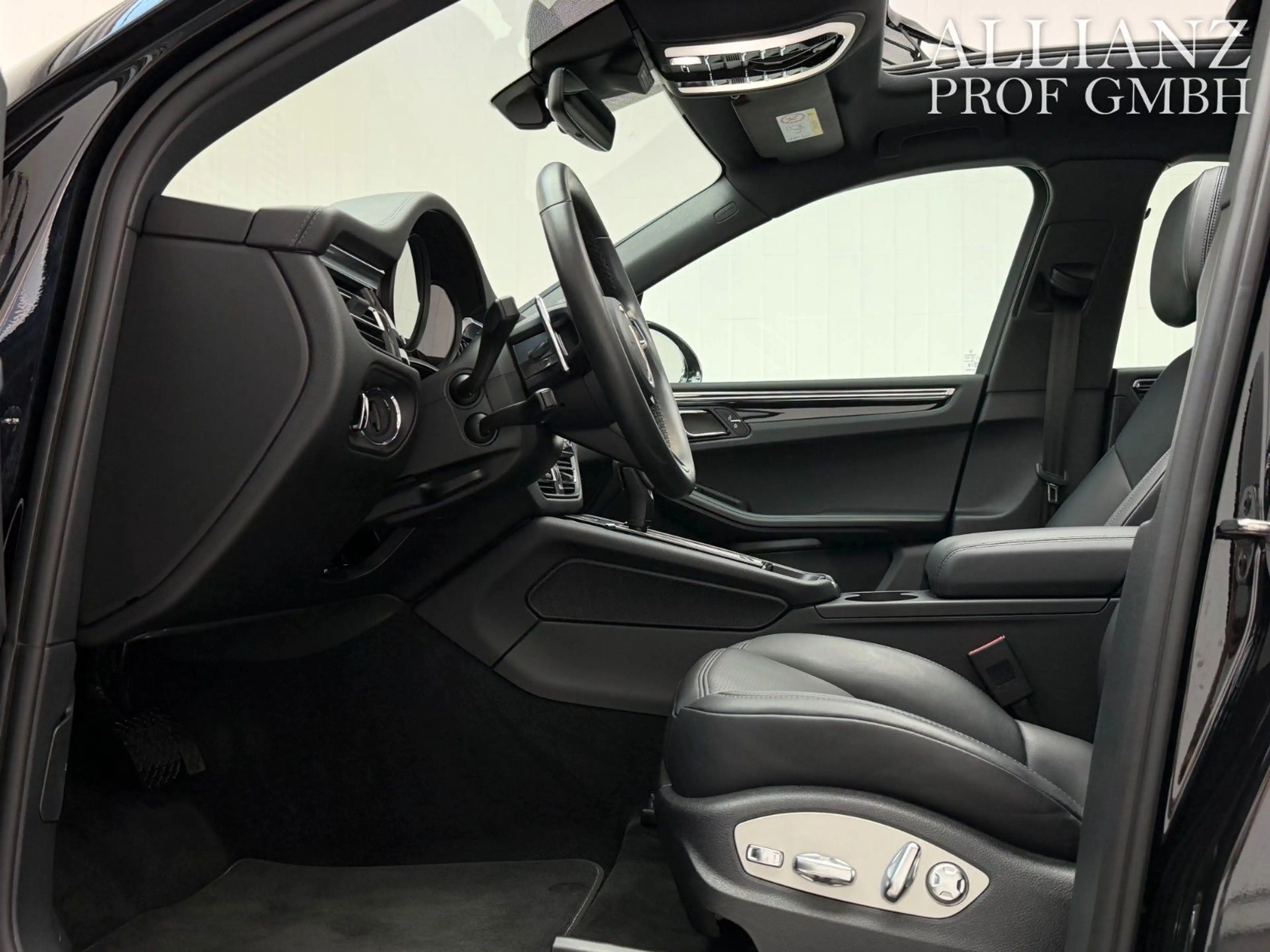 Porsche Macan S Bose Sport-Chrono Pano LED Kamera UNFALL — photo 7