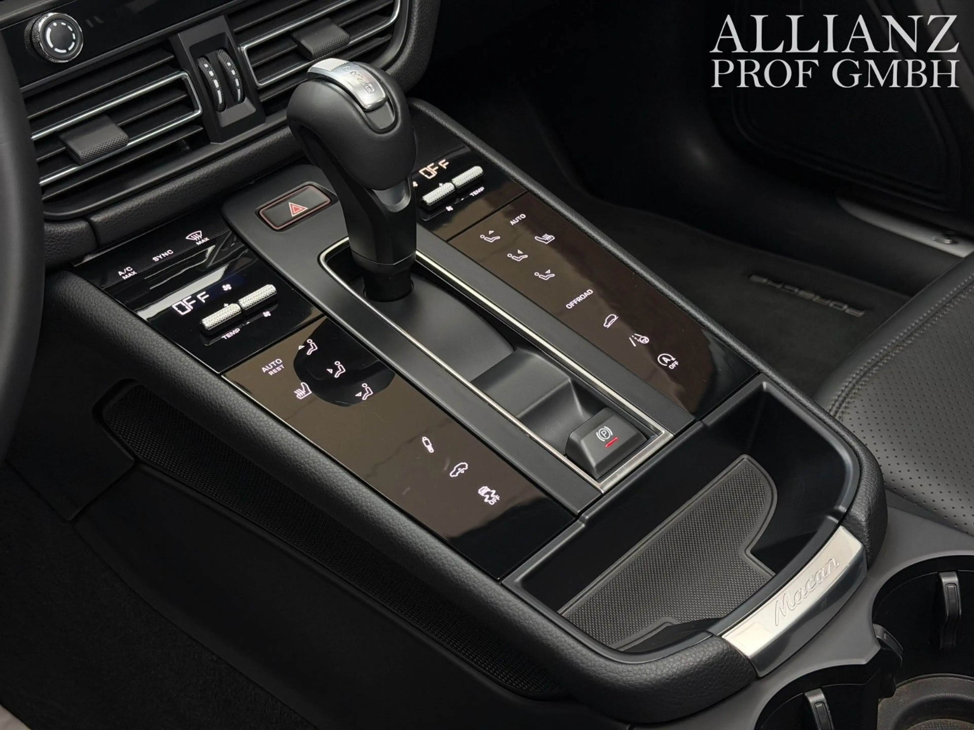 Porsche Macan S Bose Sport-Chrono Pano LED Kamera UNFALL — photo 14