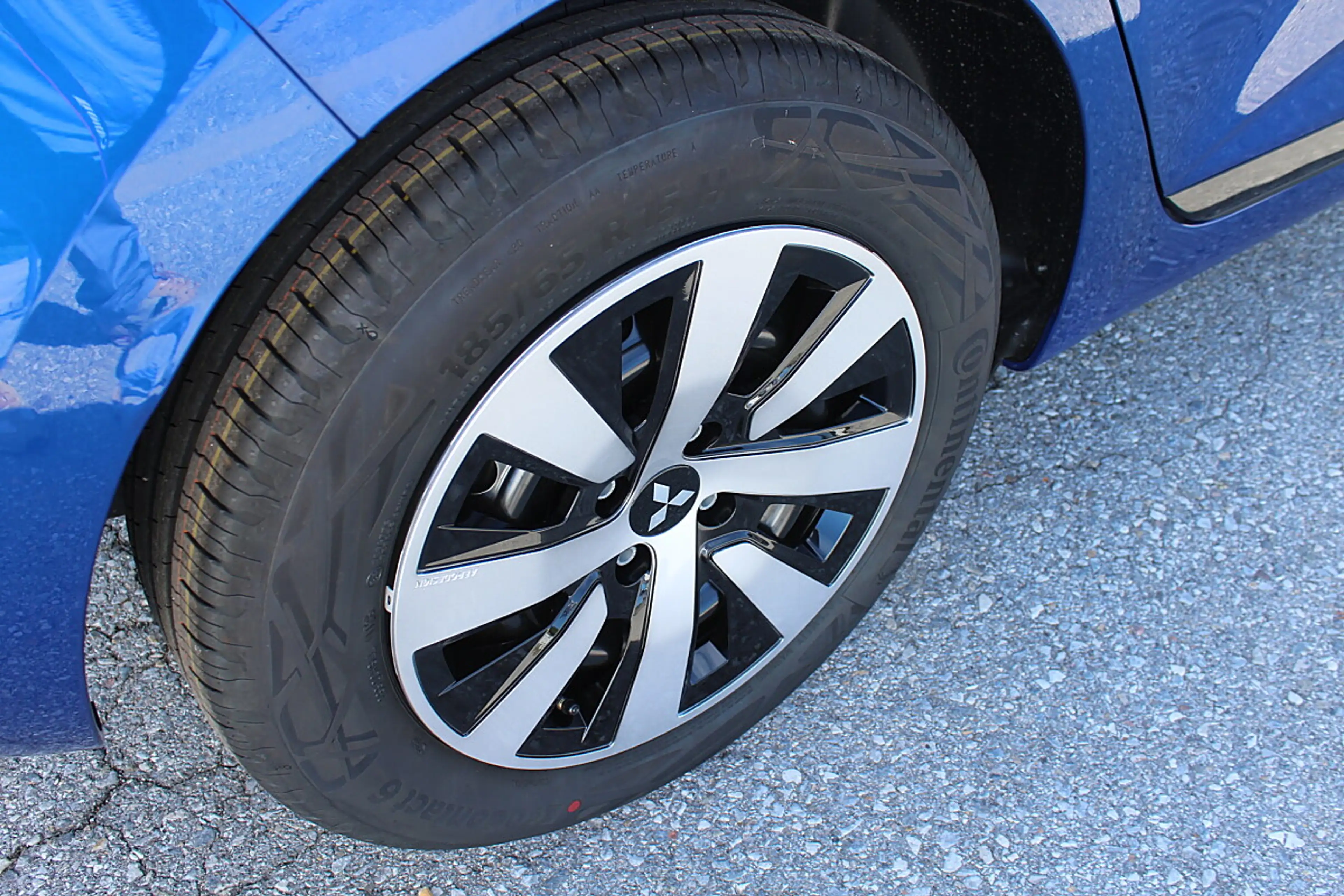 Mitsubishi Colt 1,0 MPI-T Invite — photo 8