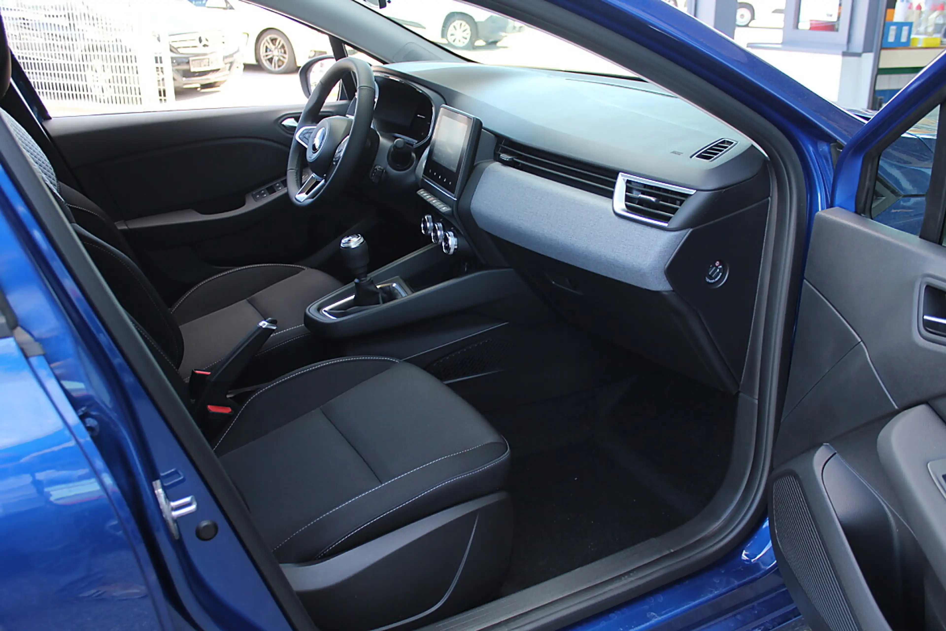 Mitsubishi Colt 1,0 MPI-T Invite — photo 10