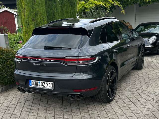 Imagine Porsche Macan Macan Turbo PDK
