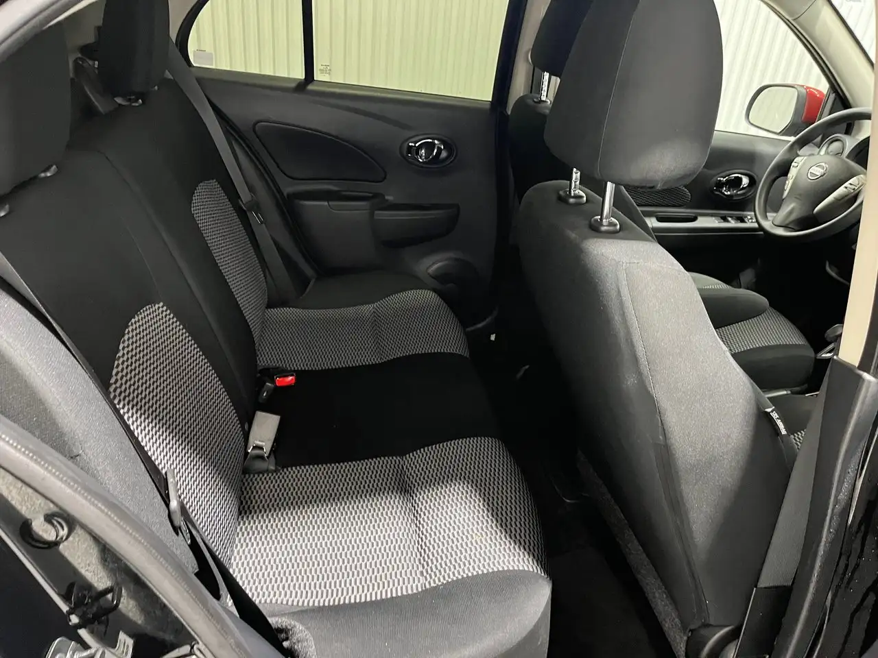 Nissan Micra снимка Nissan Micra