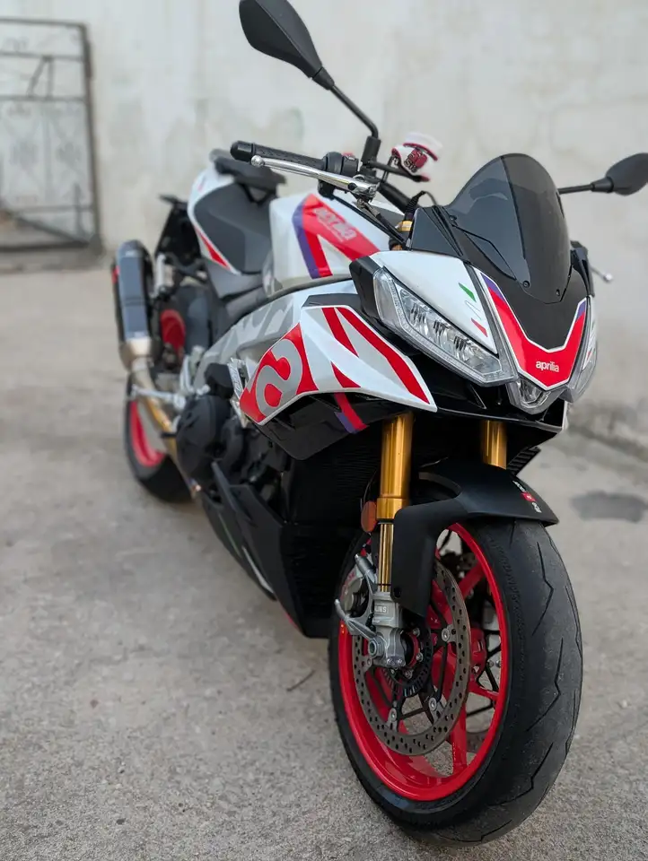 Aprilia Tuono