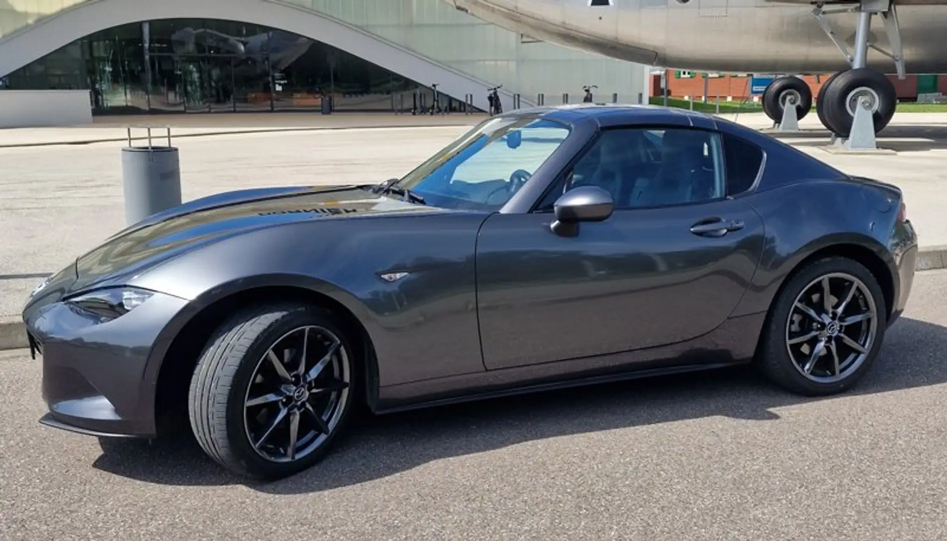 Mazda MX-5 MX-5 RF SKYACTIV-G 2.0 Selection Grau - 1