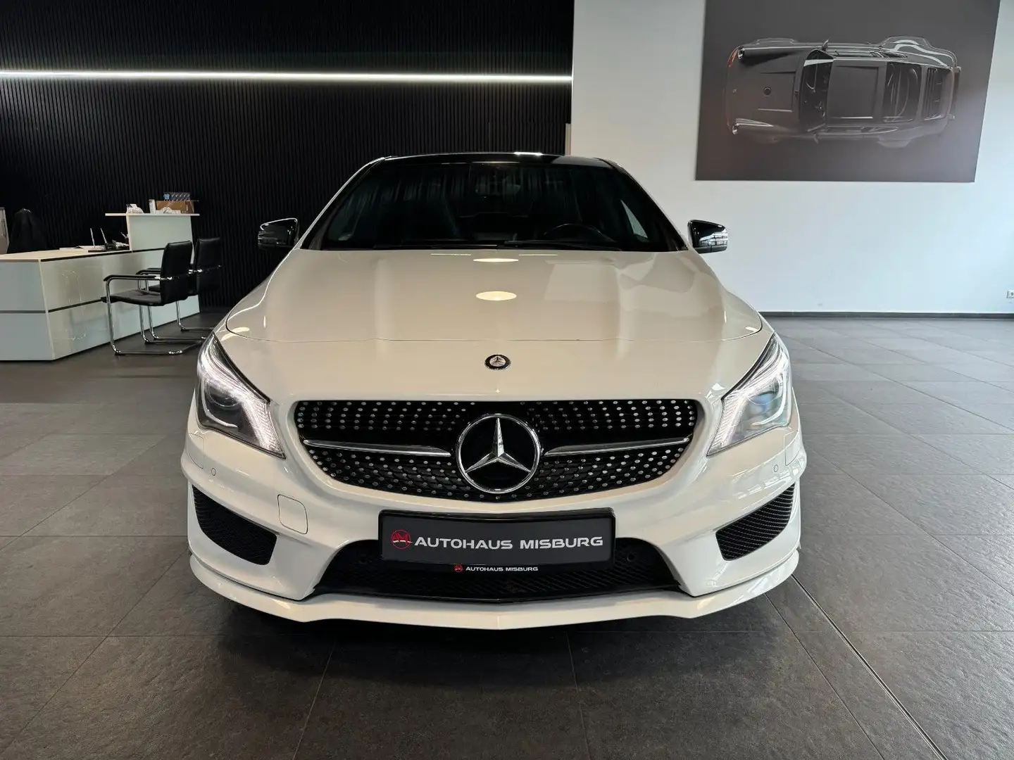 Mercedes-Benz CLA 200 AMG-Line/Pano+Alcantara+Night-Paket Blanc - 2