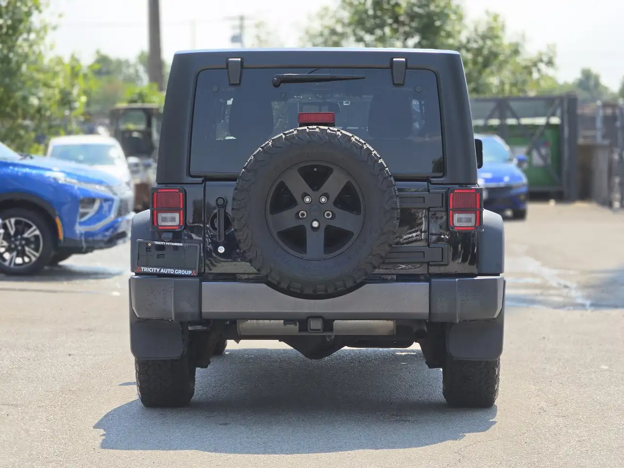 Jeep Wrangler photo Jeep Wrangler