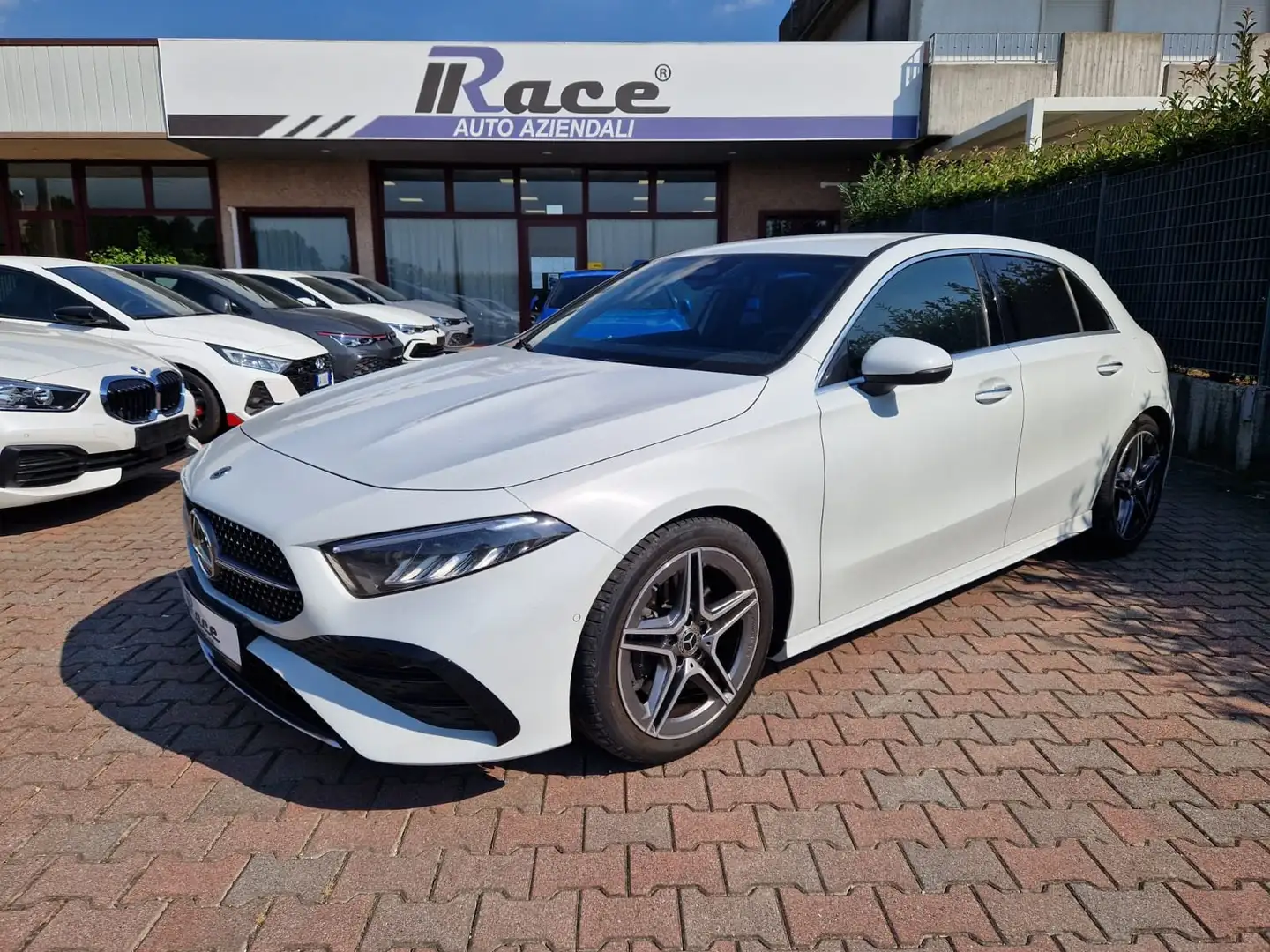 Mercedes-Benz A 200 Premium AMG VARI COLORI E ALLESTIMENTI DISPONIBILI Bianco - 1