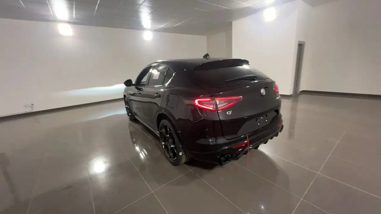 Alfa Romeo Stelvio 2026 — фото 6