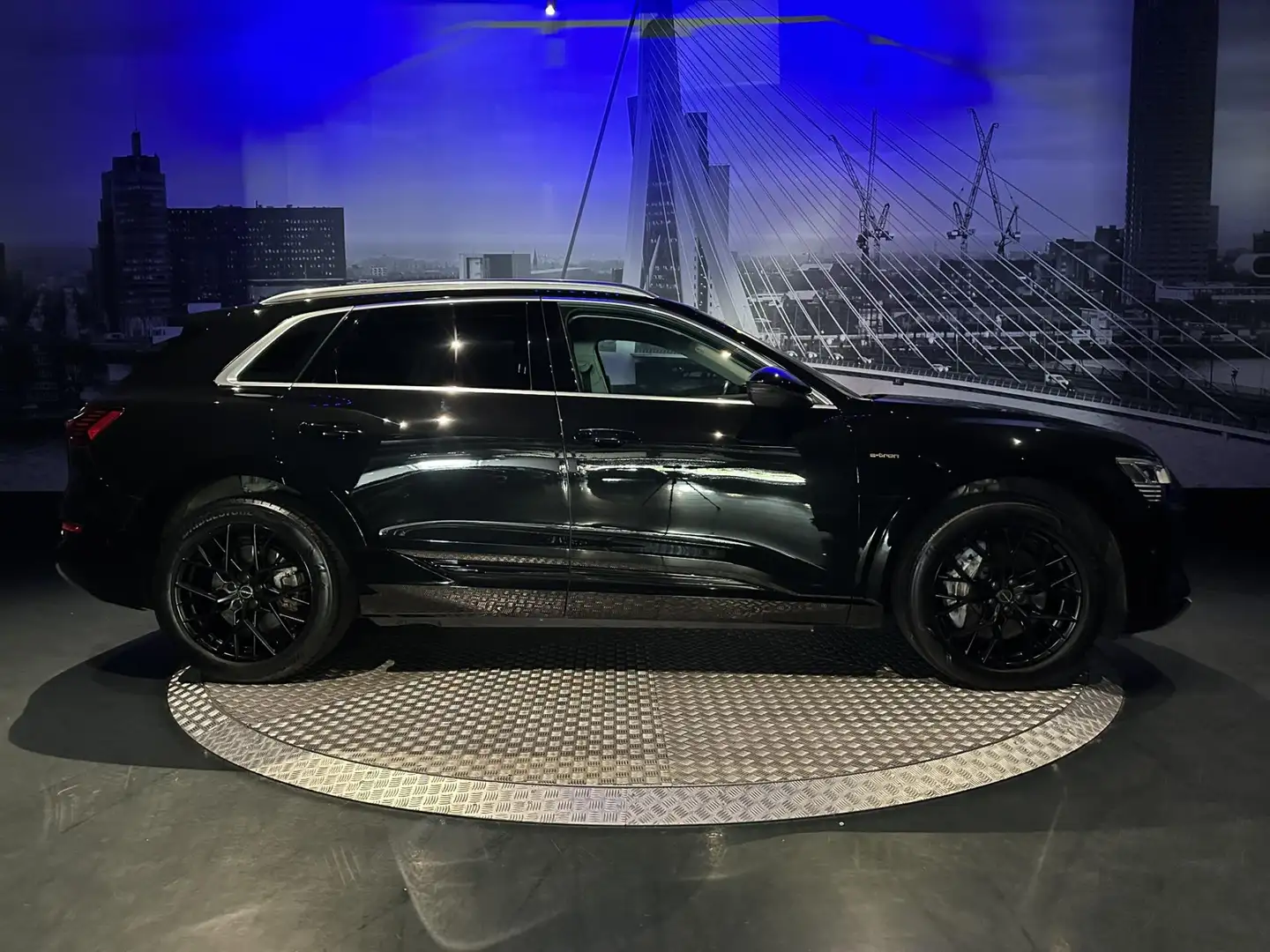 Audi e-tron 50 quattro Advanced edition 71 kWh *Pano*Leder*Tou Zwart - 2