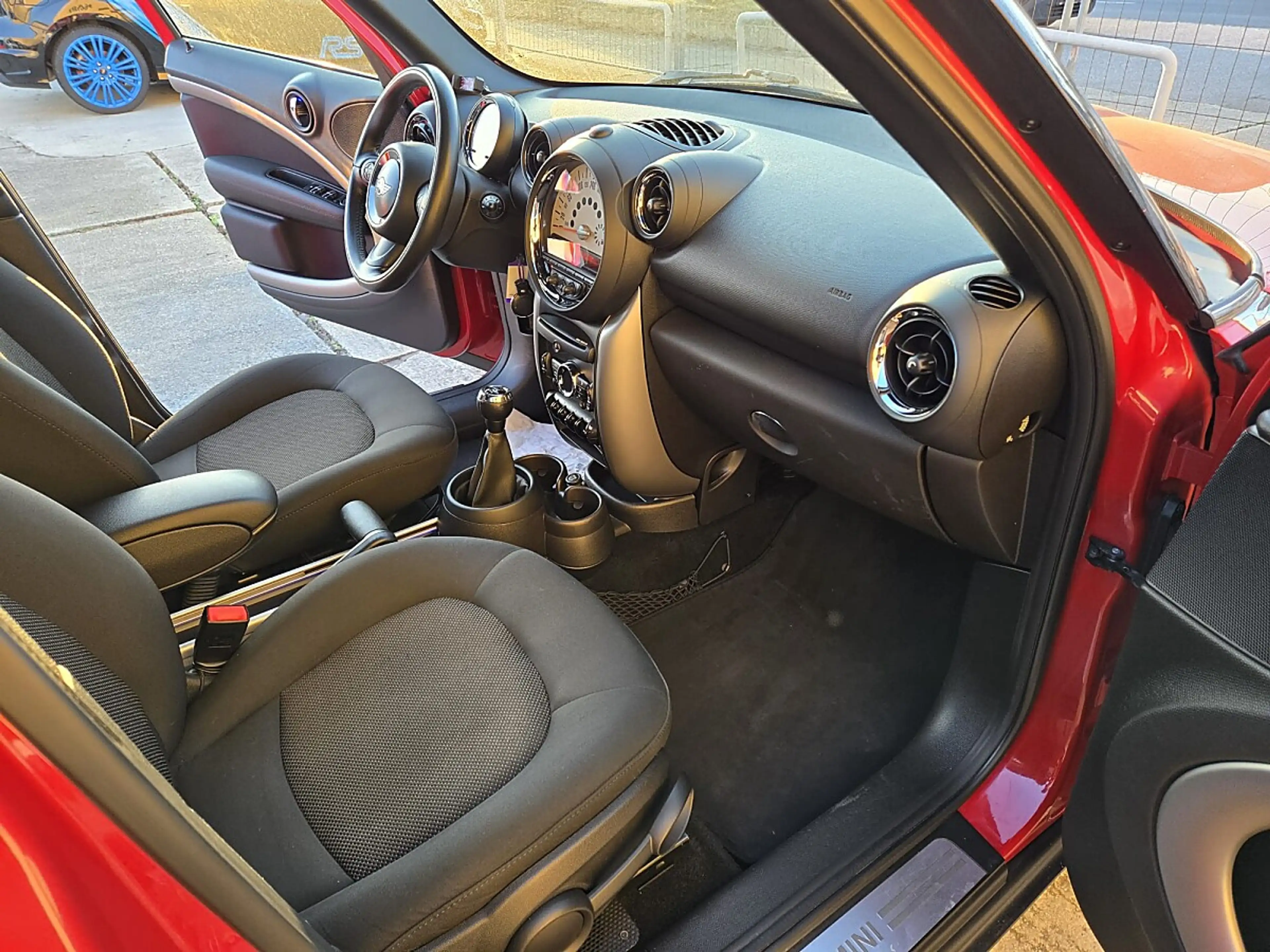MINI Cooper Countryman MINI Countryman COOPER 1,6, Pickerl u Service Neu — photo 9