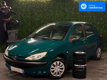 1.4 i 75 Cv BOITE AUTOMATIQUE / 5 PORTES - GARANTIE 1 AN