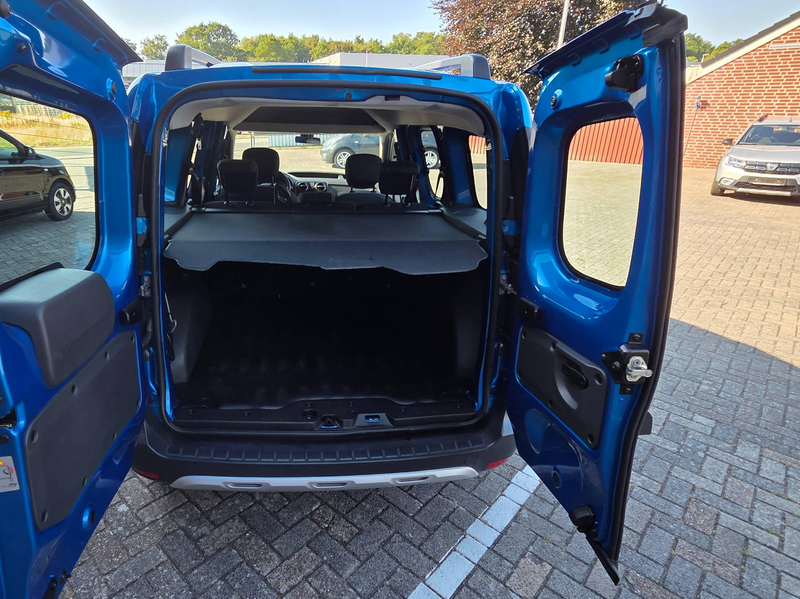 Dacia Dokker Stepway — photo 15