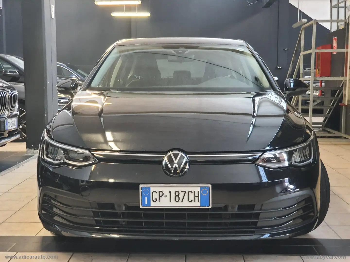 Volkswagen Golf 1.0 eTSI EVO DSG Life Noir - 2