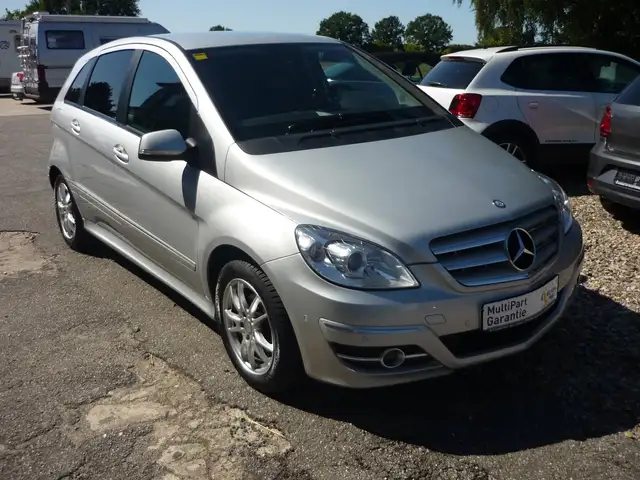 Mercedes-Benz B 180 B 180 (245.232)