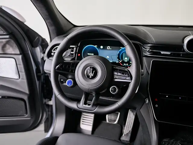 Maserati Grecale view 10