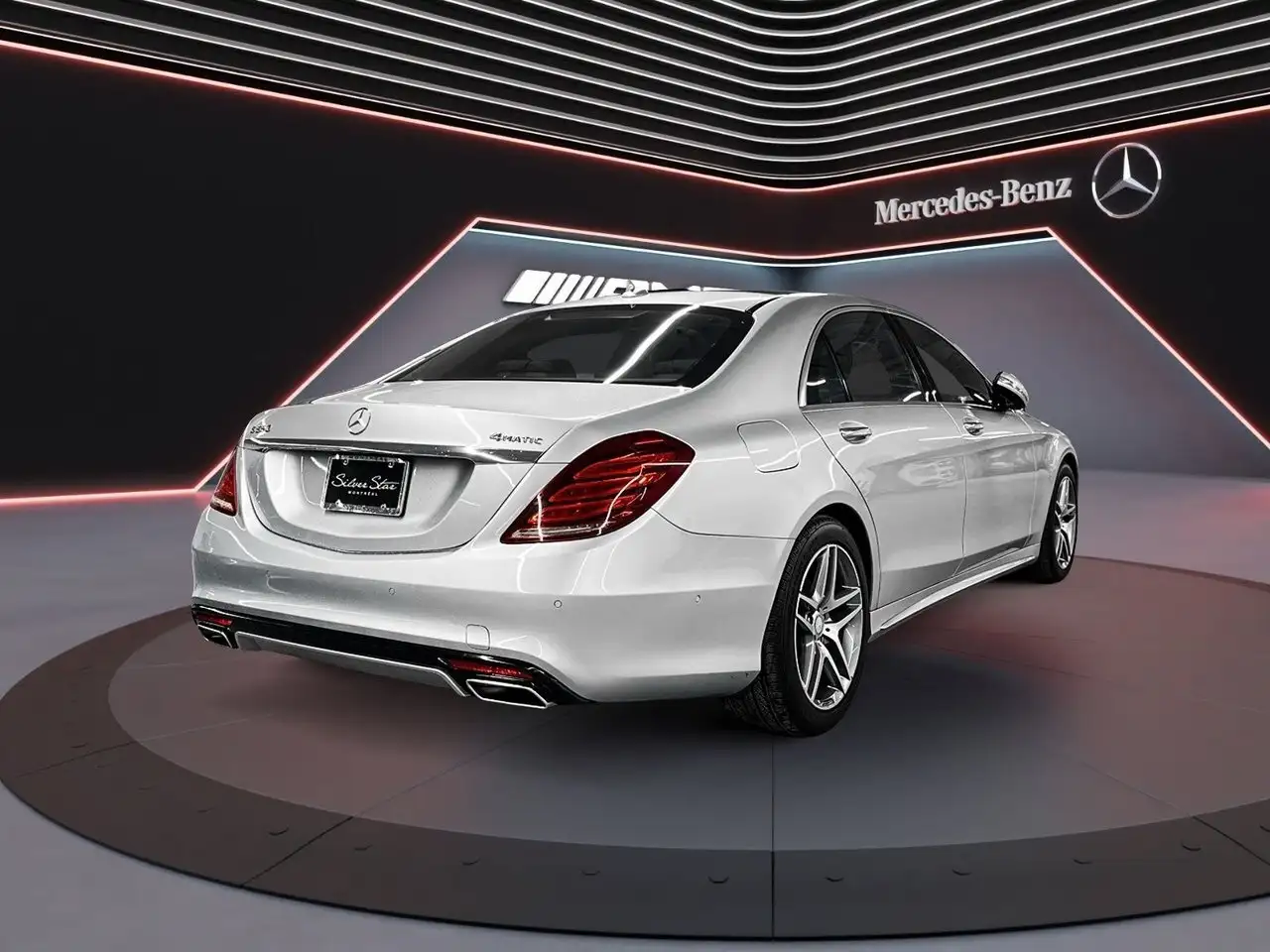Mercedes-Benz S-Class снимка Mercedes-Benz S-Class