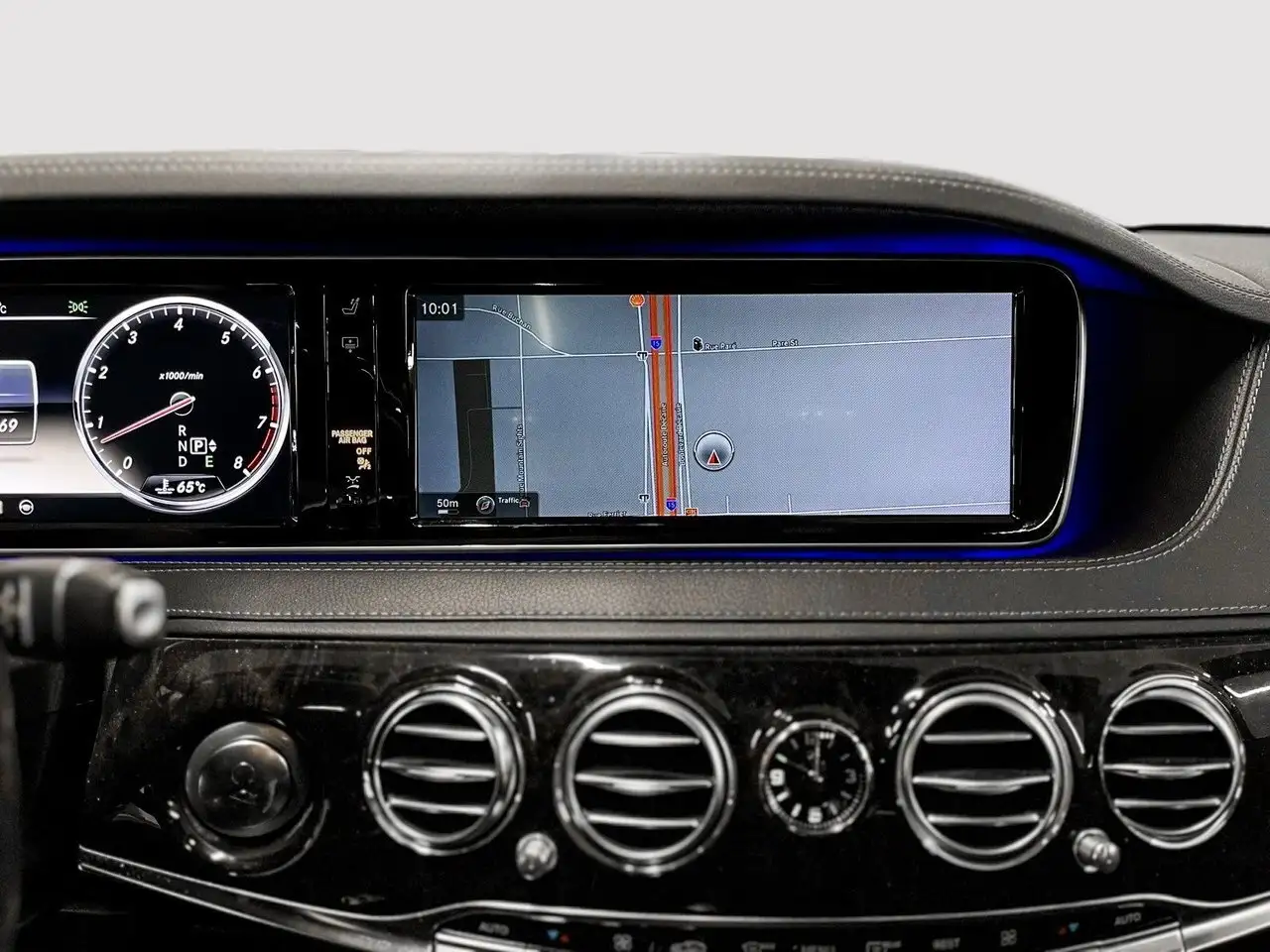 Mercedes-Benz S-Class снимка Mercedes-Benz S-Class