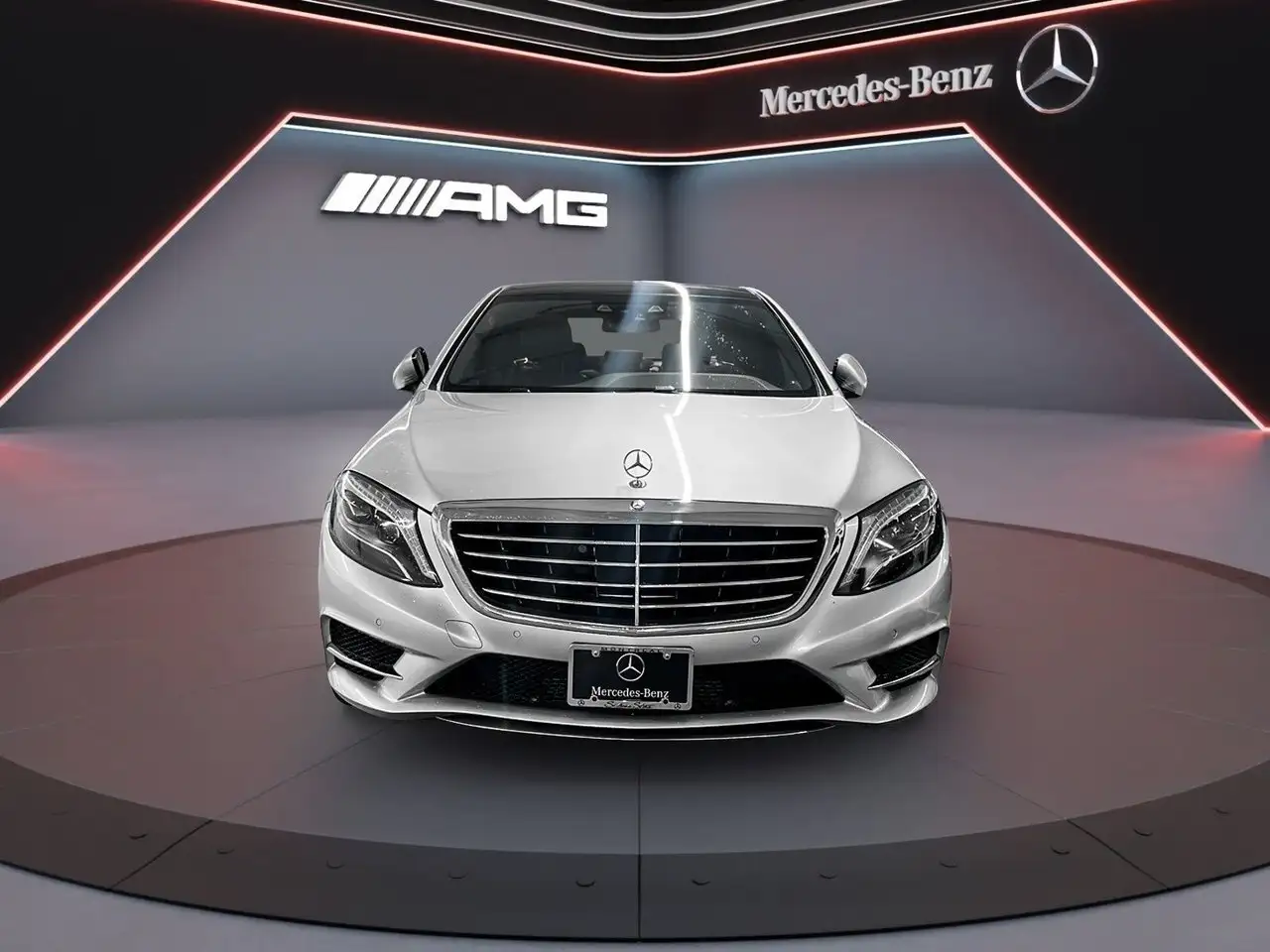 Mercedes-Benz S-Class снимка Mercedes-Benz S-Class