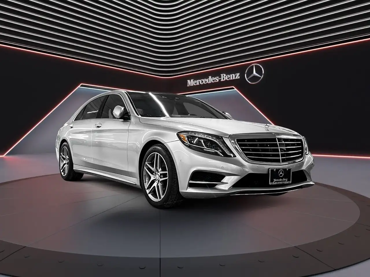 Mercedes-Benz S-Class снимка Mercedes-Benz S-Class