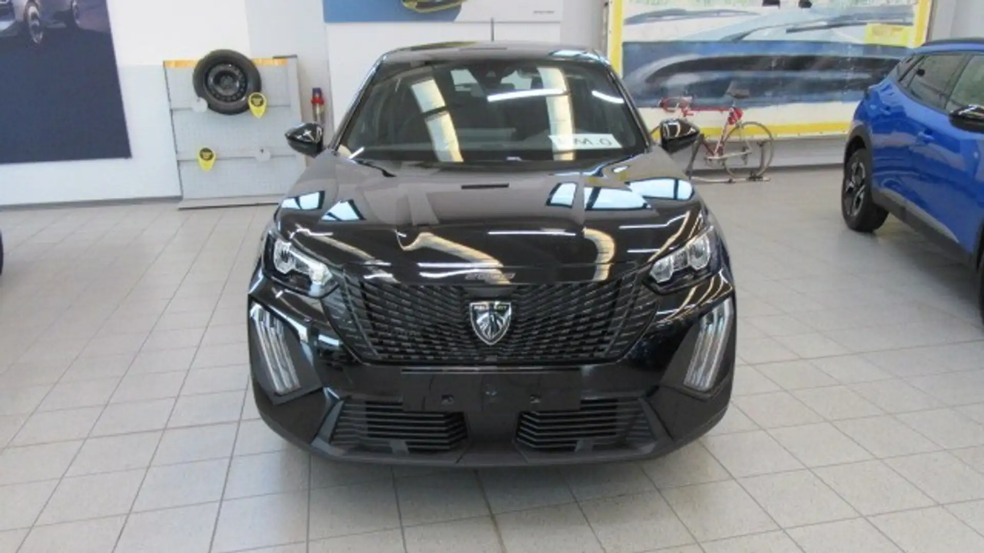 Peugeot 2008 PureTech 100 S&S Style Noir - 2