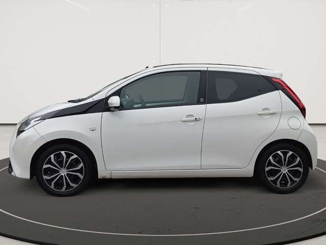 Toyota Aygo X-Play Team D Apple CarPlay Android Auto Musikstre