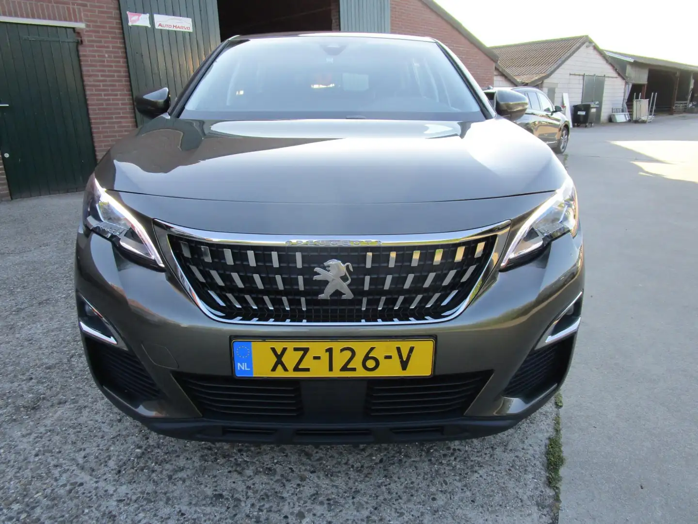 Peugeot 3008 1.2 PureTech Blue Executive automaat clima navi Grijs - 2