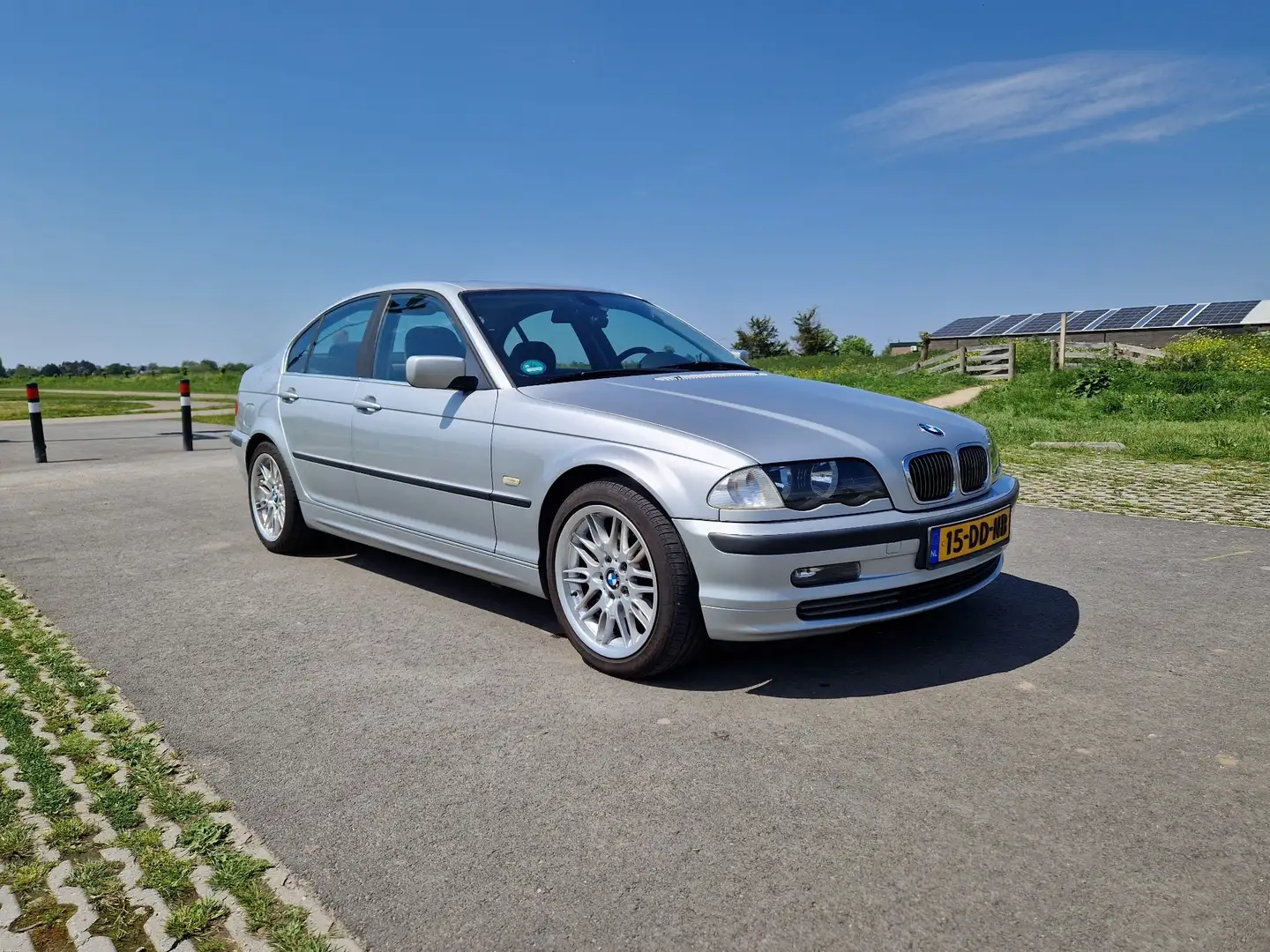 BMW 320 320i Executive Automaat Zilver - 1
